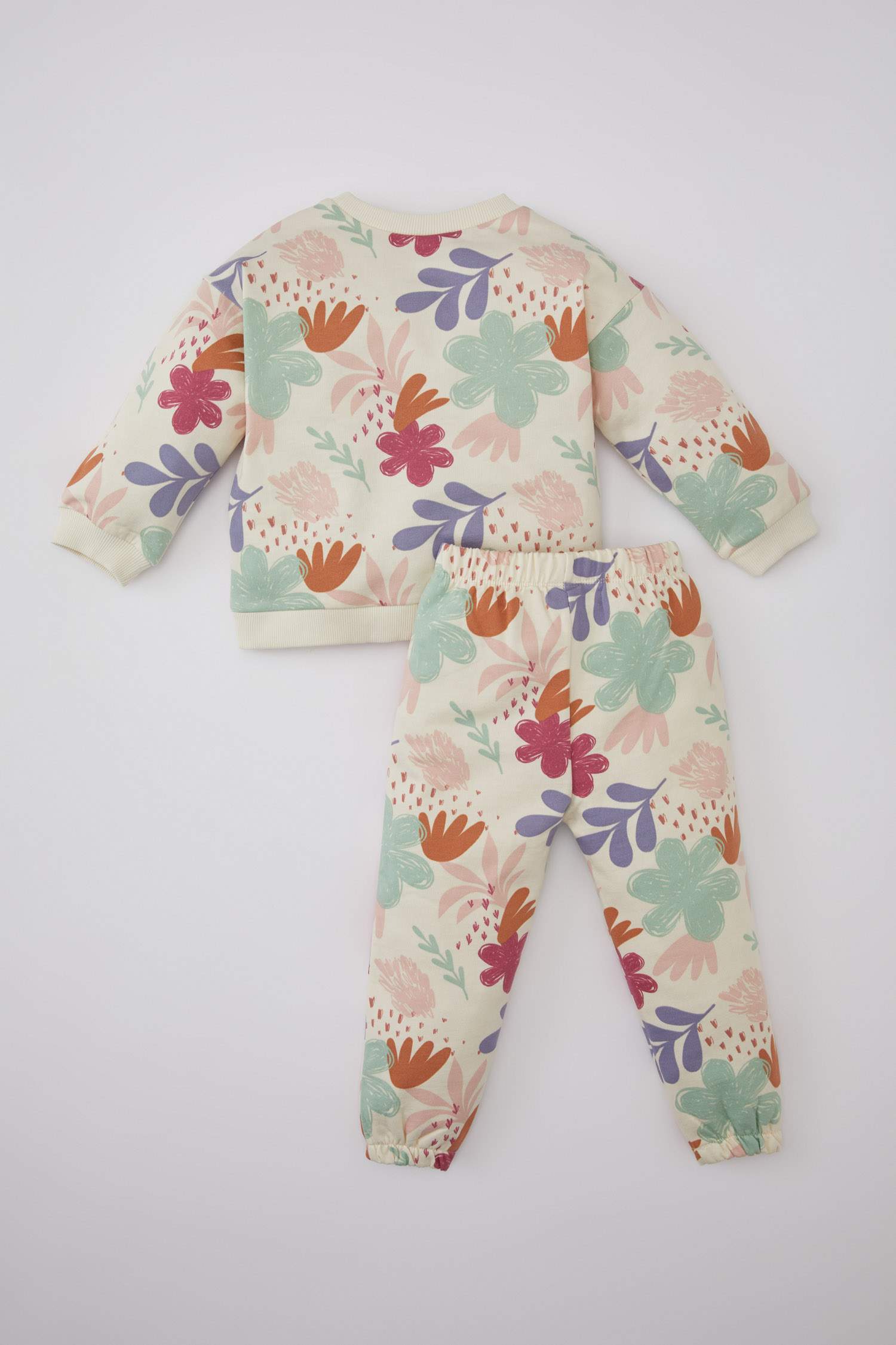 طقم بناتي سويت شيرت وسويت بانتس - قطعتين