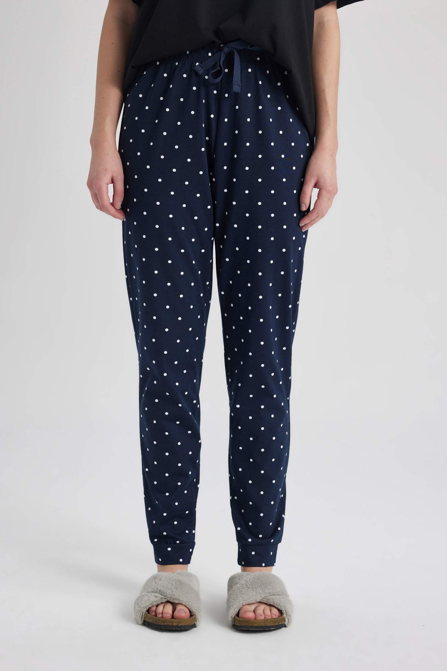 Regular Fit Knitted Bottoms