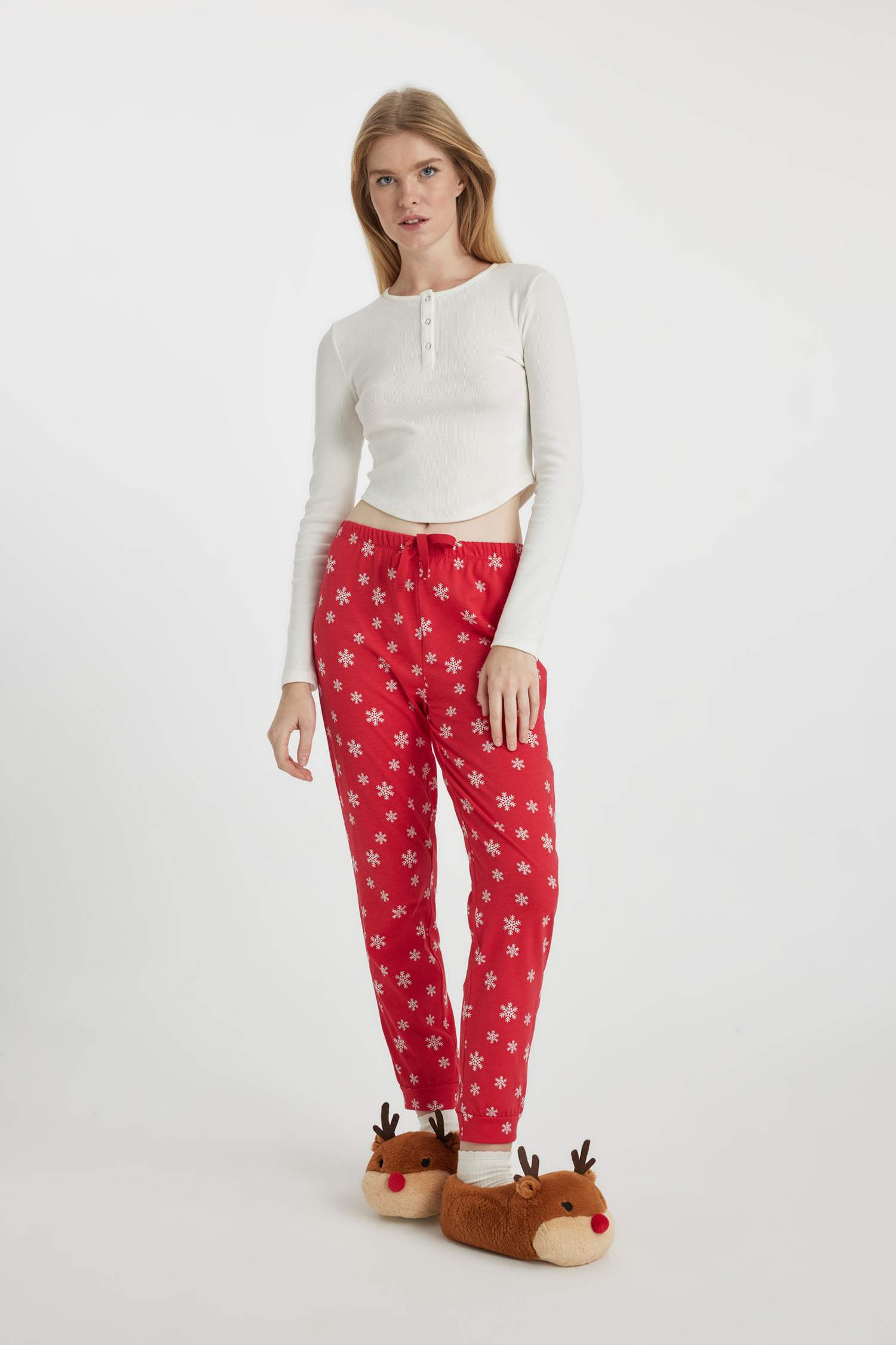 Штаны стандартного кроя, Fall in Love