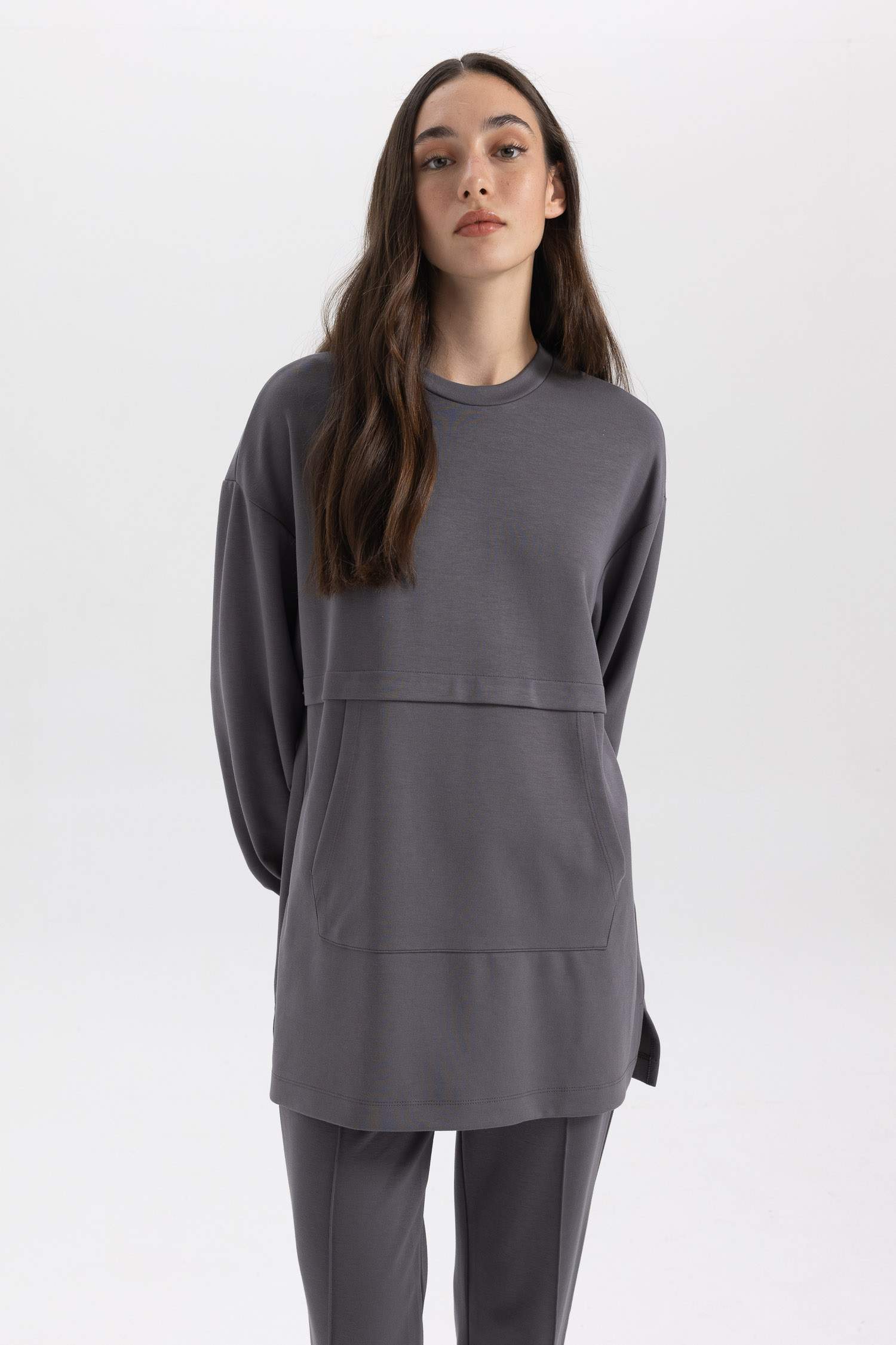 تونيك كم طويل قصة عادية بياقة مستديرة