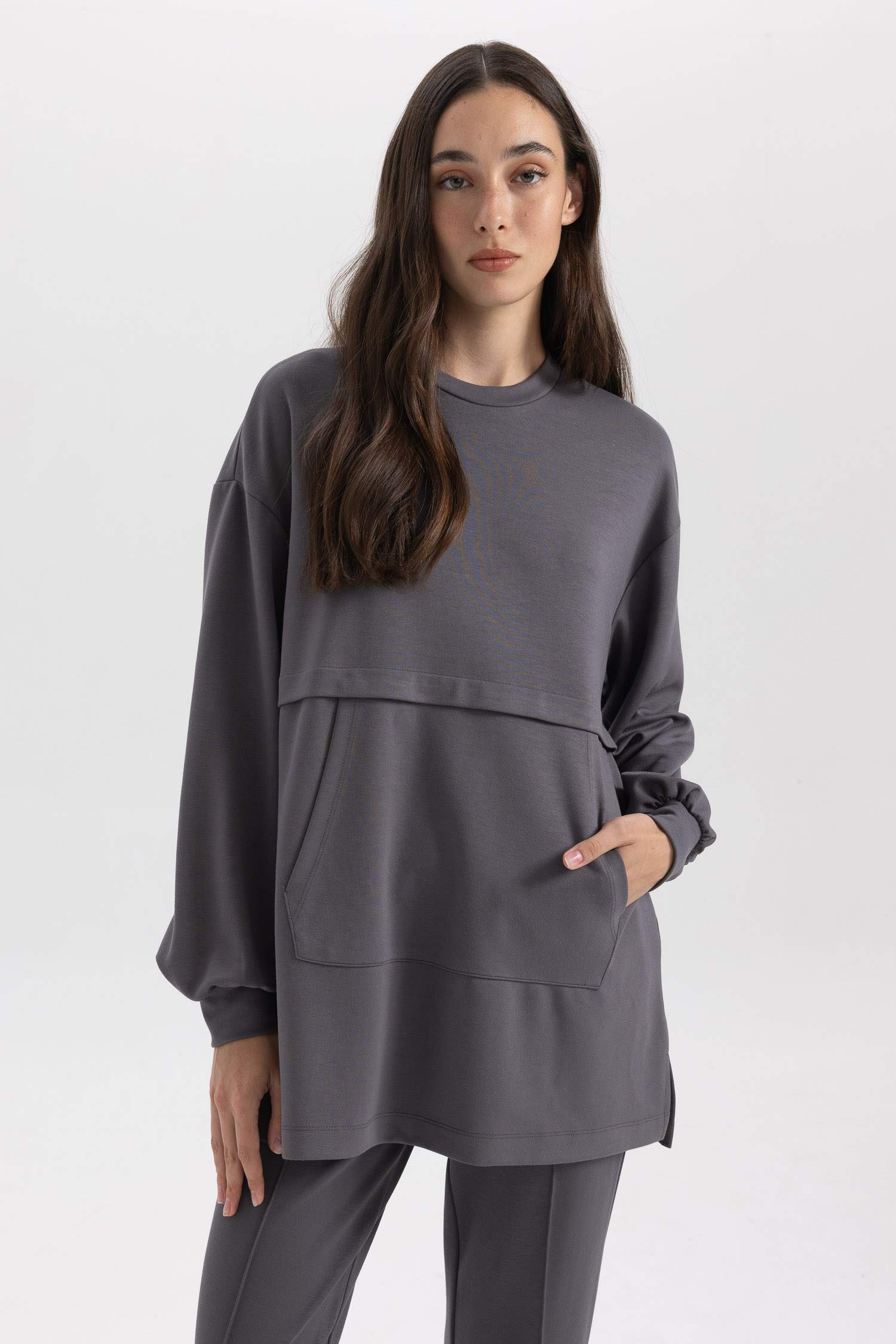 تونيك كم طويل قصة عادية بياقة مستديرة