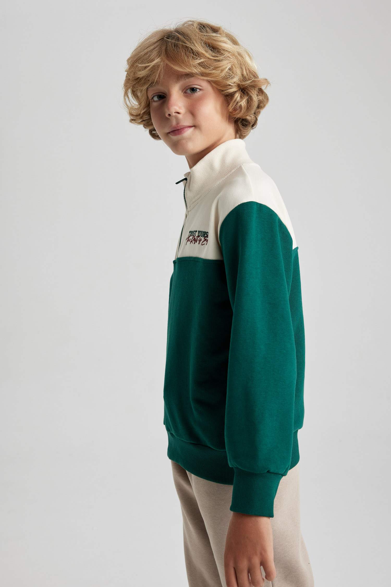 Свитшот на молнии для мальчиков