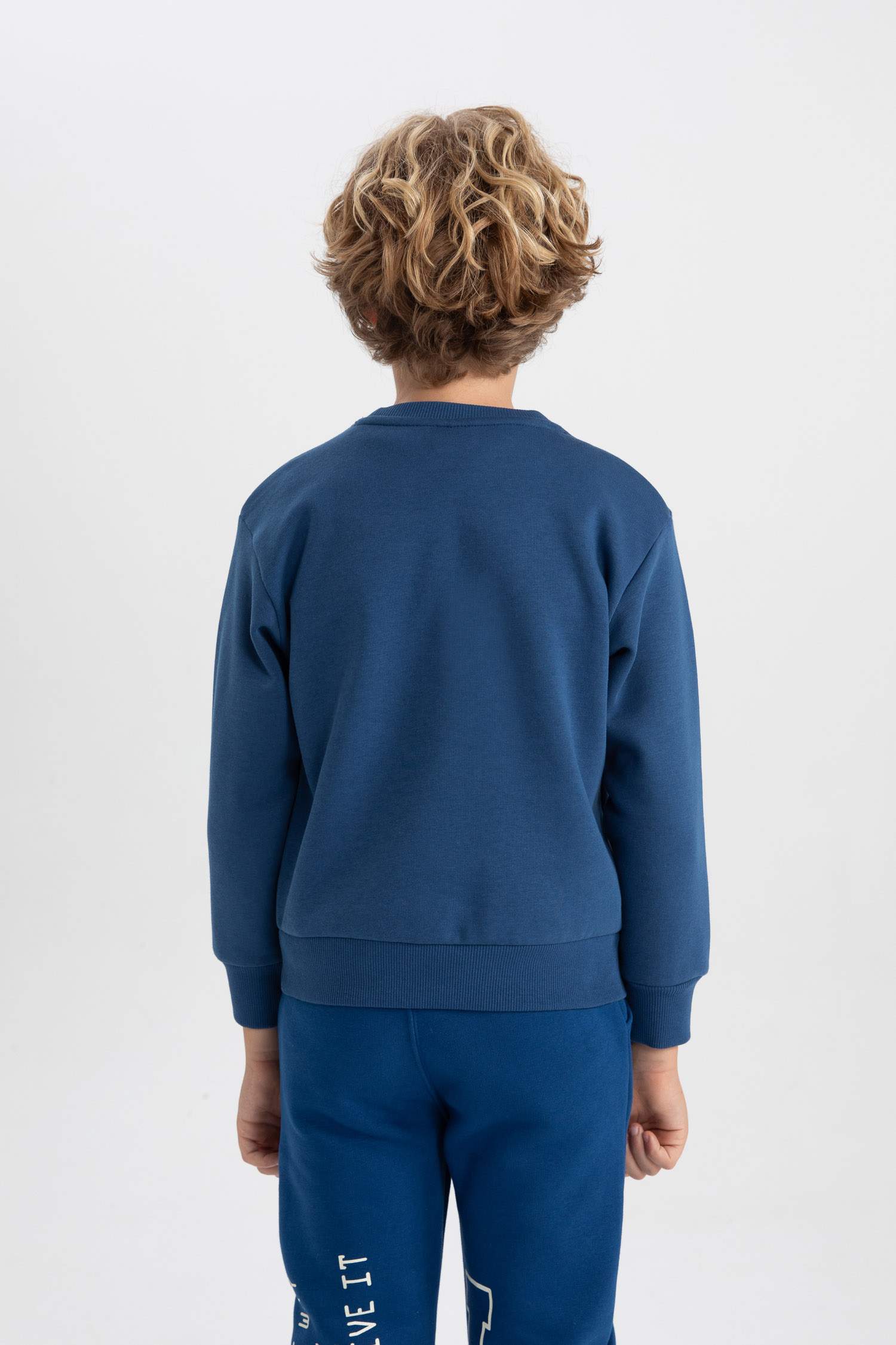 New Regular Fit Crew Neck Sweatshirt