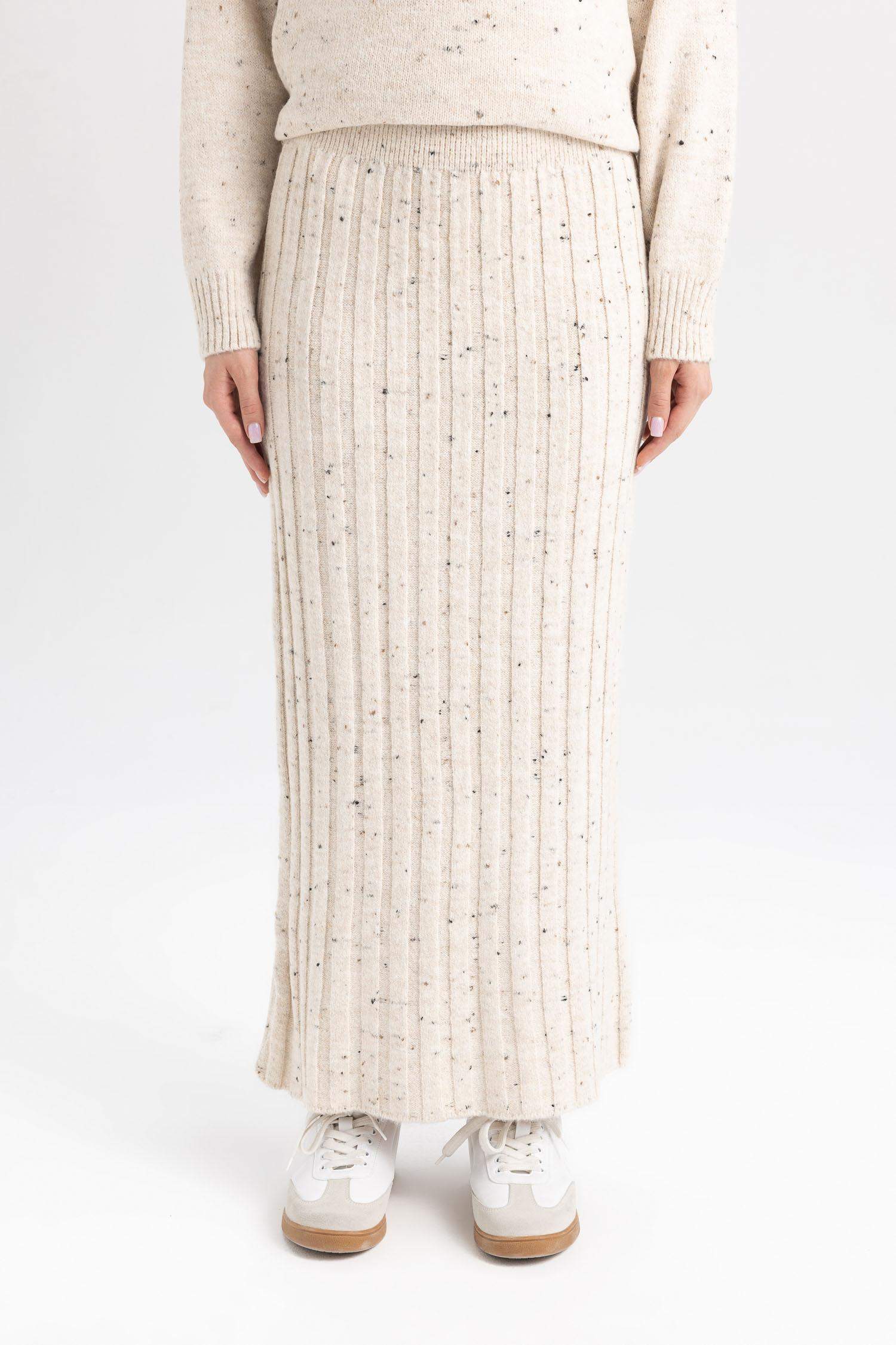 Regular Fit Beli Lastikli Basic Düz Maxi Triko Etek