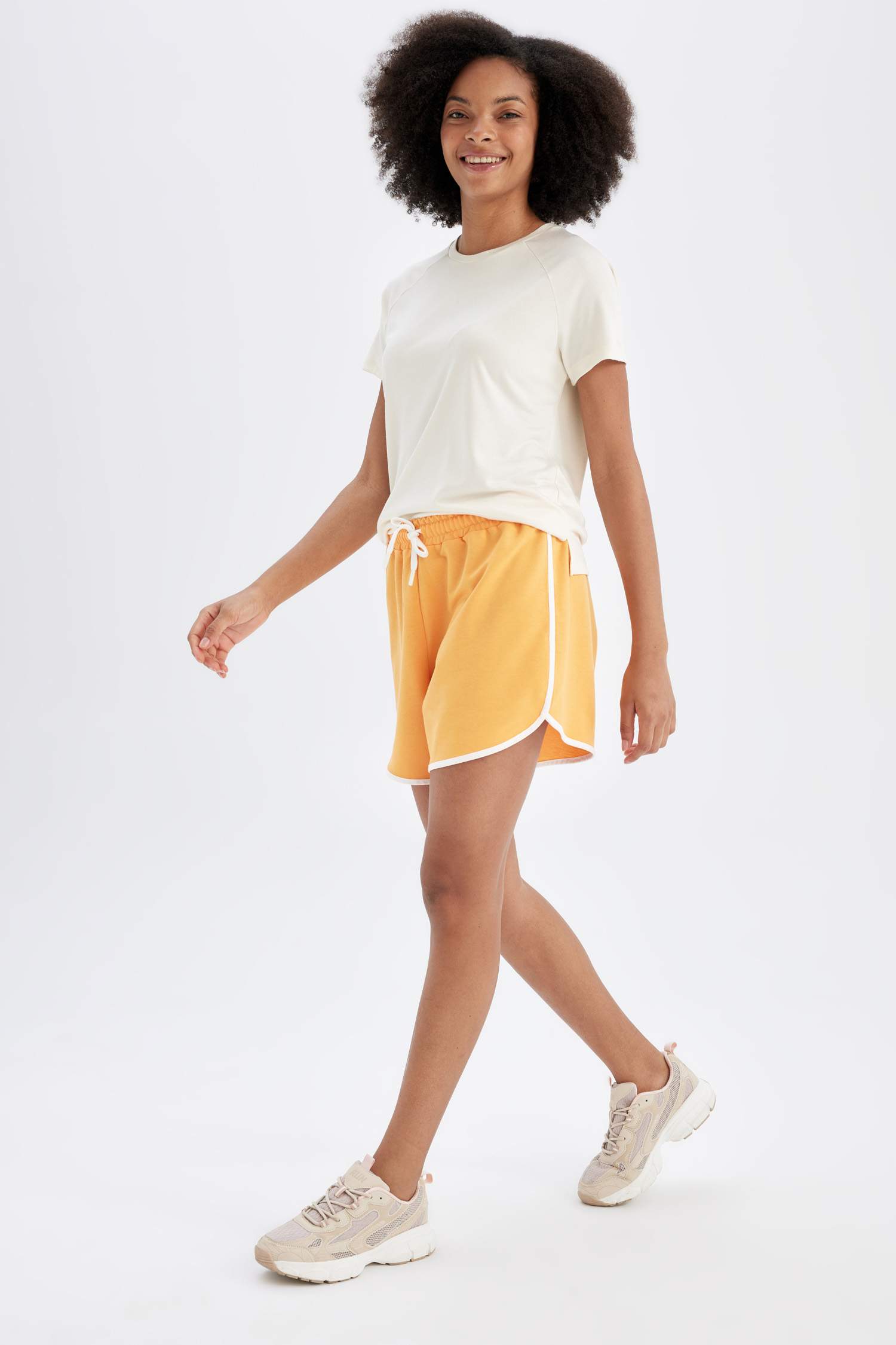 DeFactoFit Standard Fit Short Leg Shorts