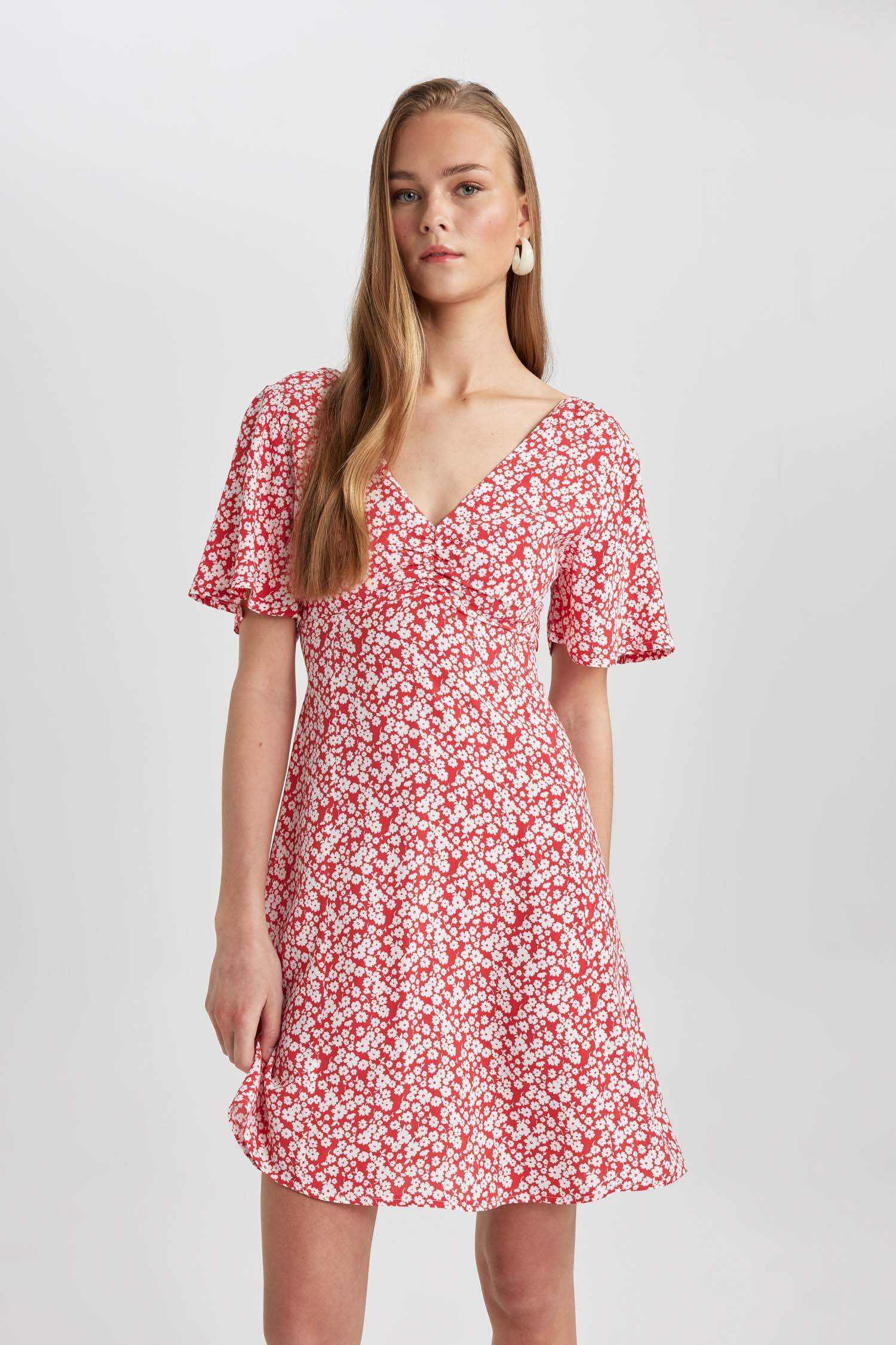 гүлді v жаға қысқа жеңді Қысқа жеңді тоқылған көйлек