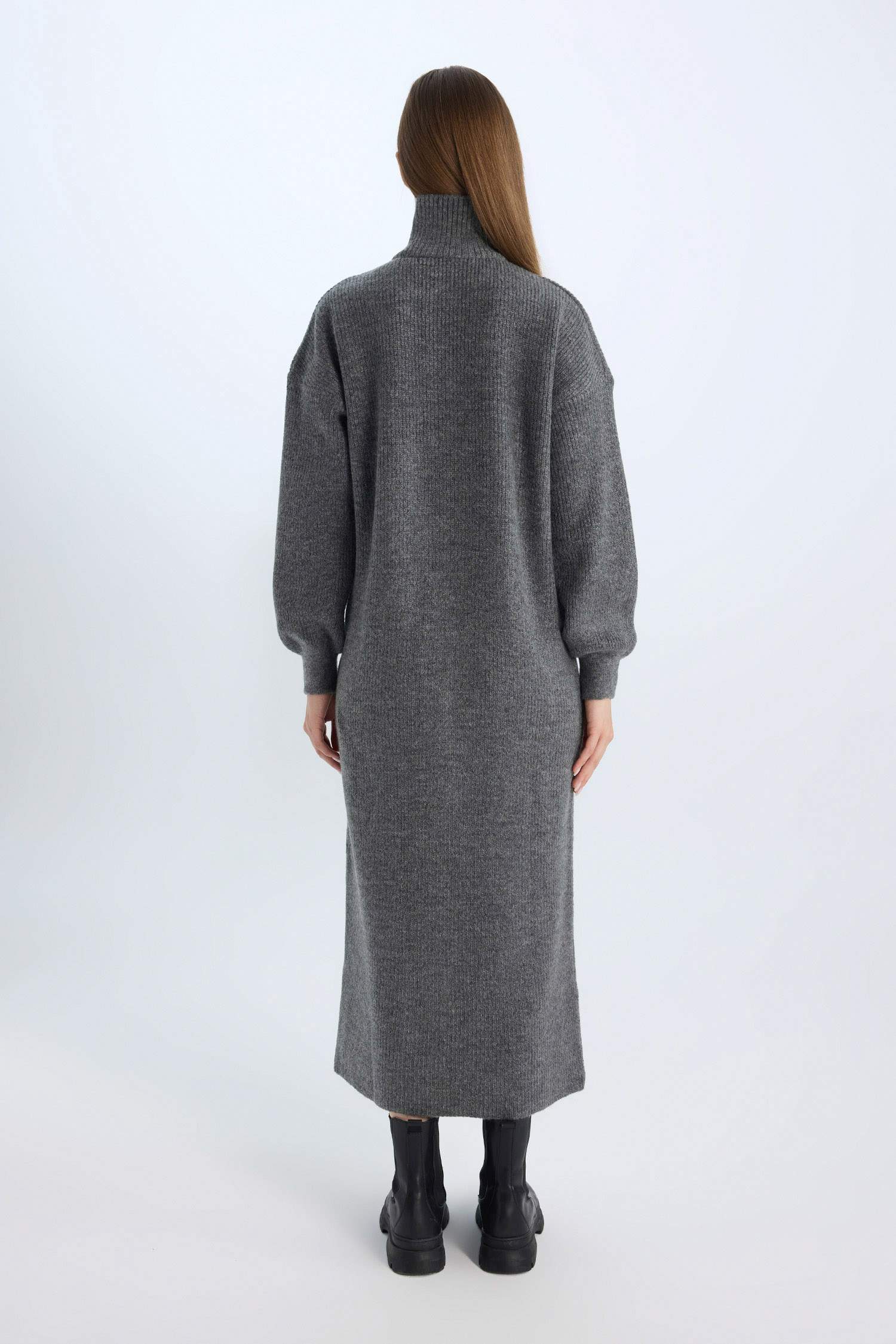 Regular Fit Fermuarlı Dik Yaka Uzun Kollu Triko Maxi Elbise	