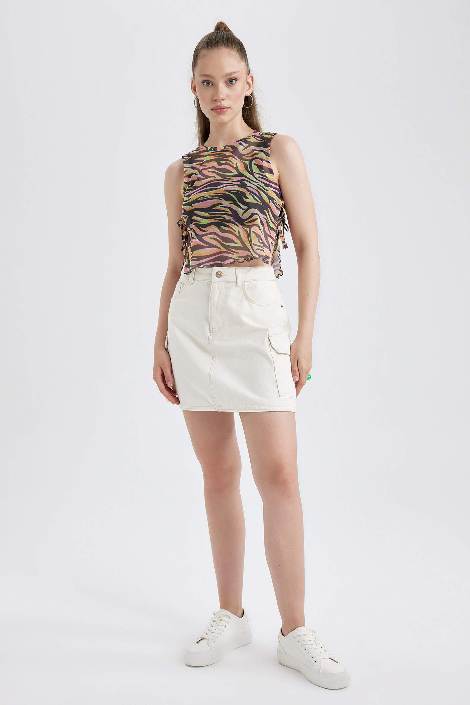 كروب توب بقصة فضفاضة مطبوع