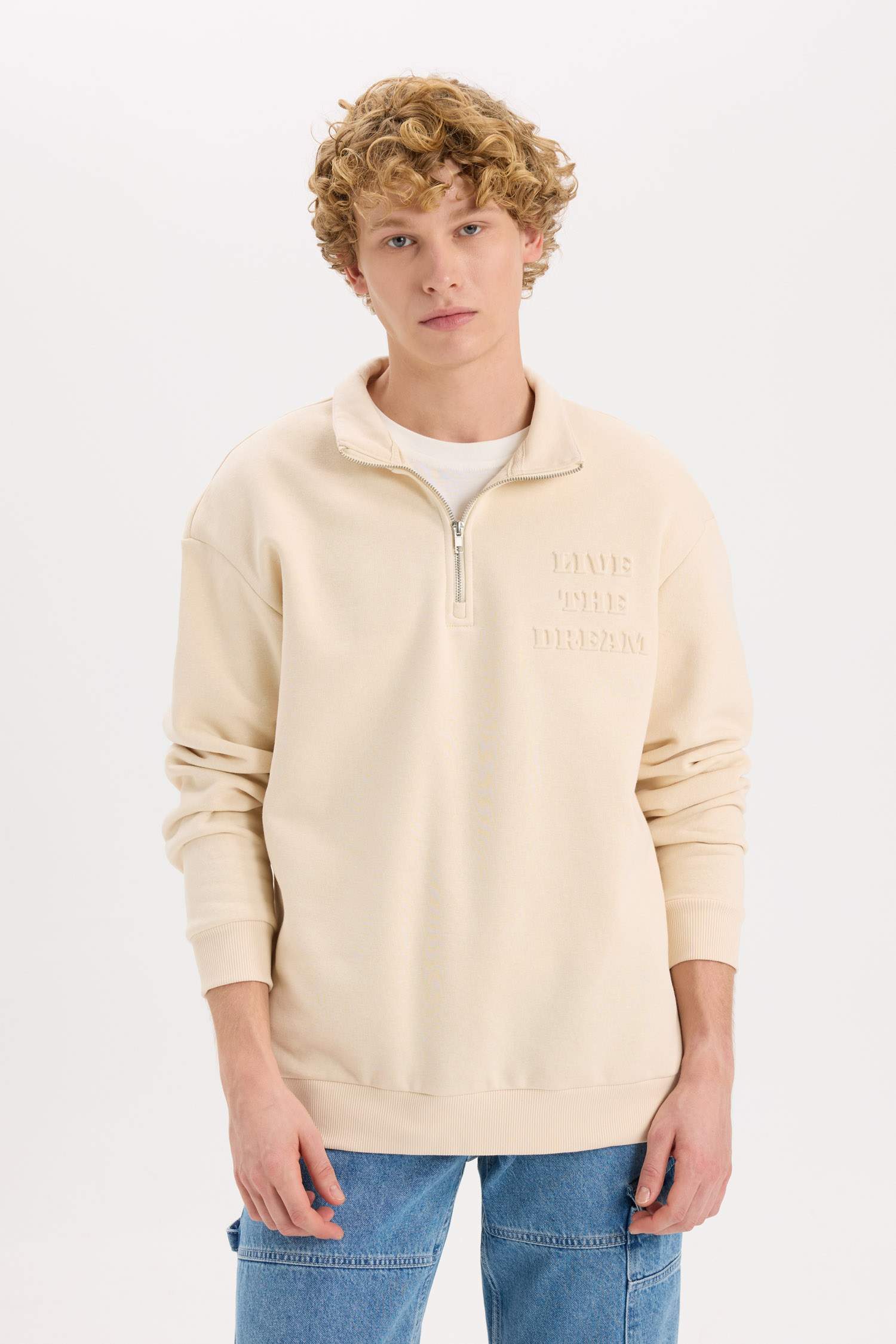 Comfort Regular Fit Rahat Kalıp Dik Yaka Fermuarlı Baskılı Sweatshirt