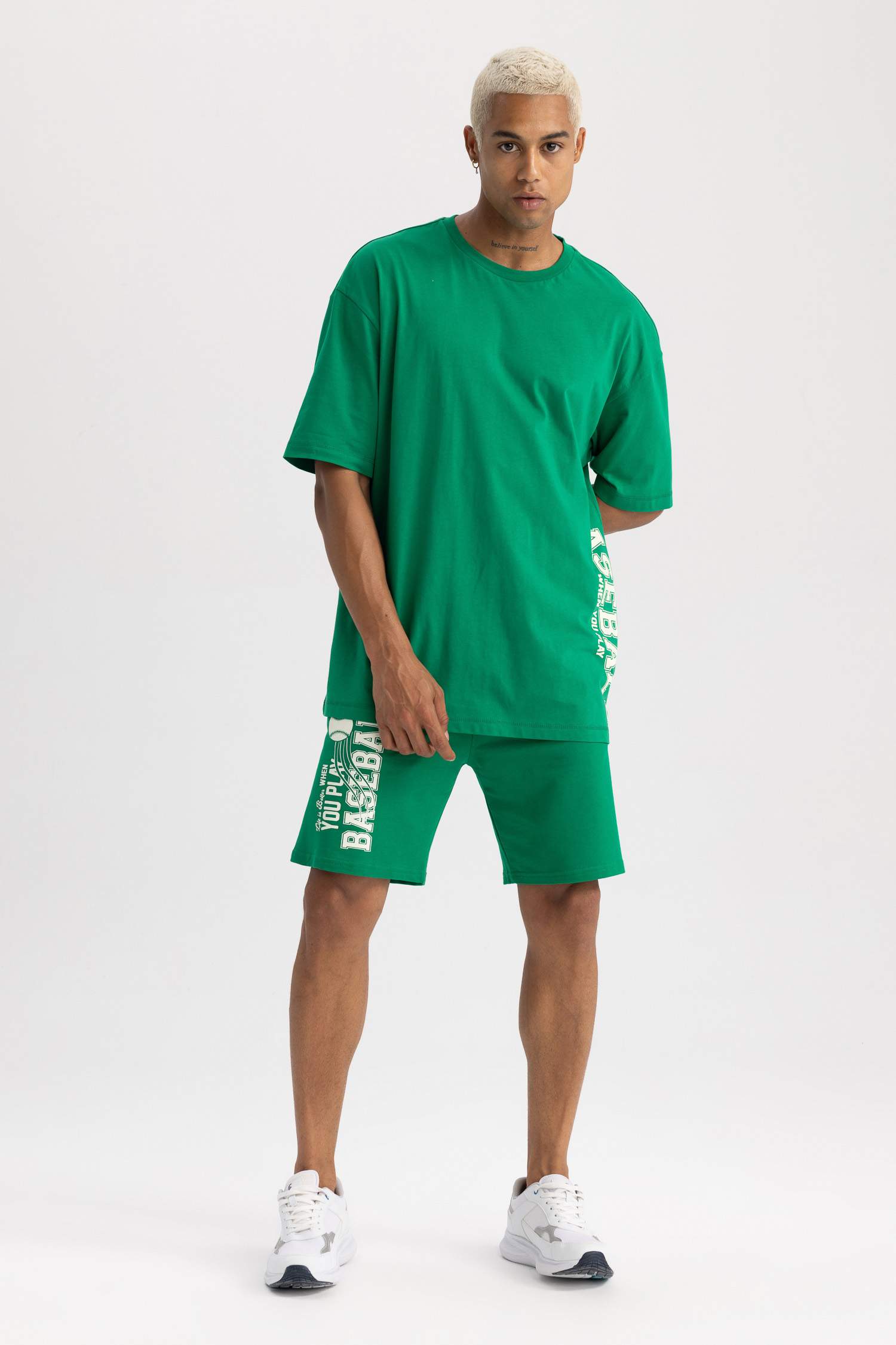 Oversize Fit Crew Neck Printed T-Shirt