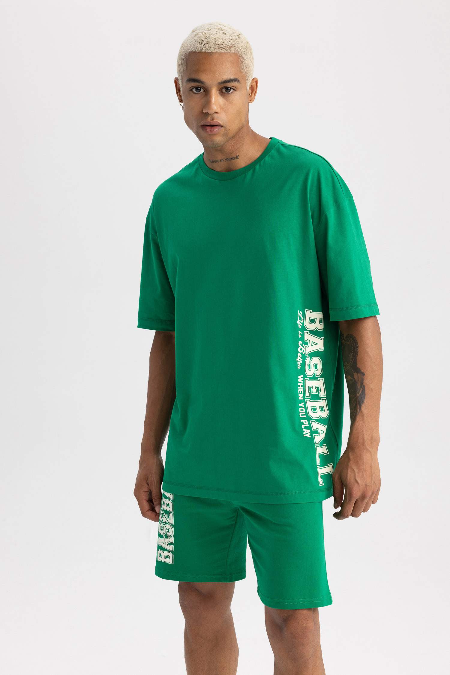 Oversize Fit Crew Neck Printed T-Shirt