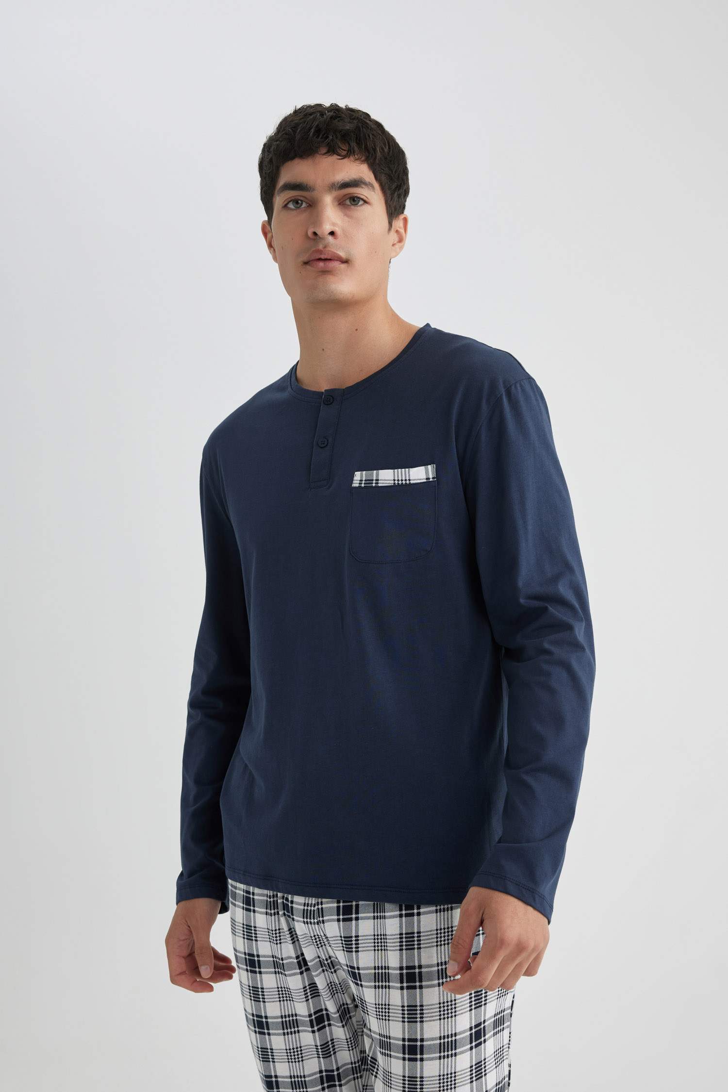 Regular Fit Pijama Takımı Uzun Kollu Üst Kareli Uzun Alt