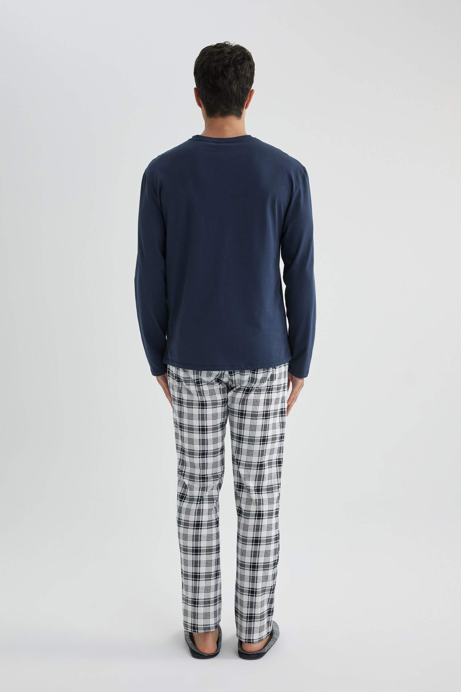 Regular Fit Pijama Takımı Uzun Kollu Üst Kareli Uzun Alt