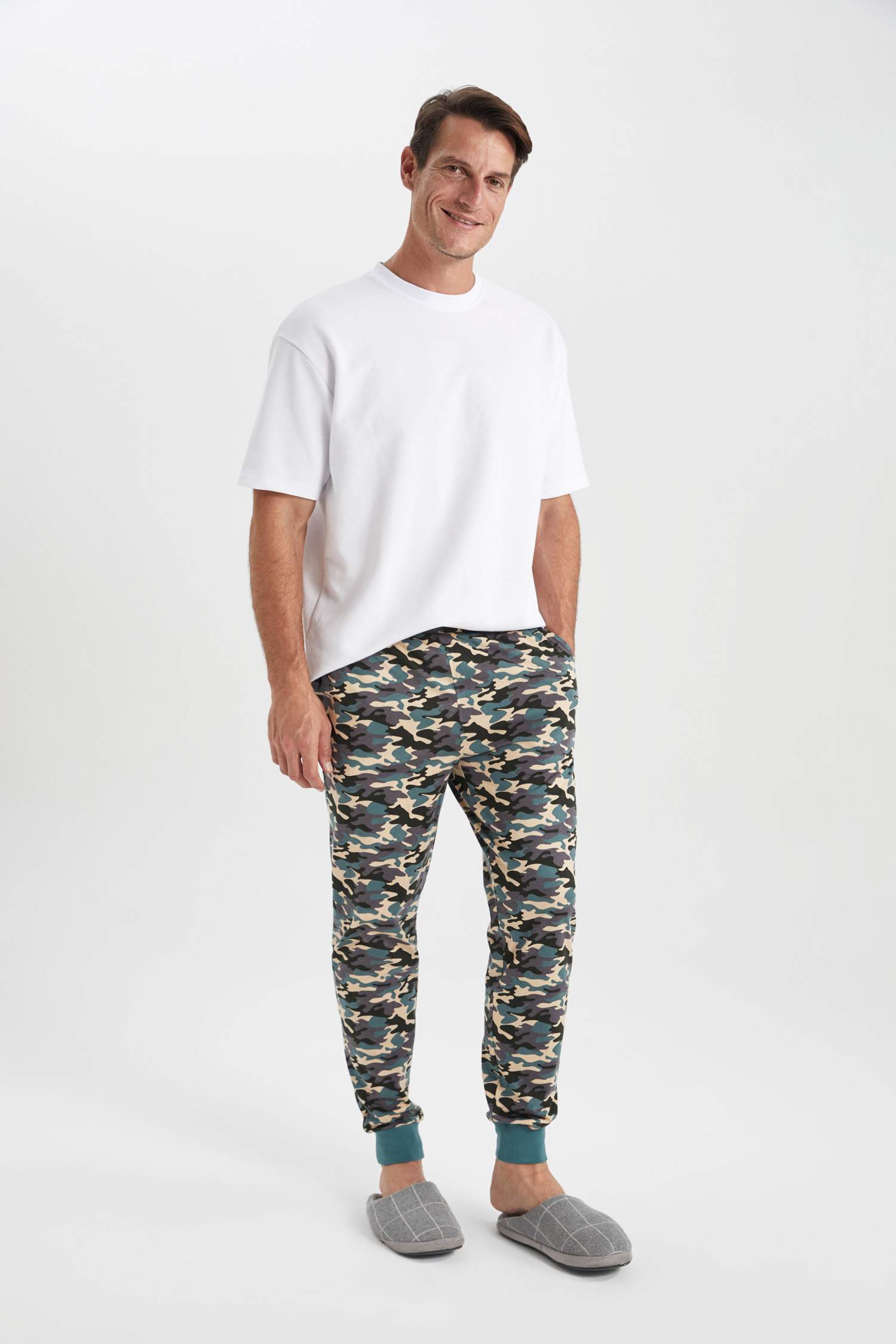 Штани стандартного крою для чоловіків