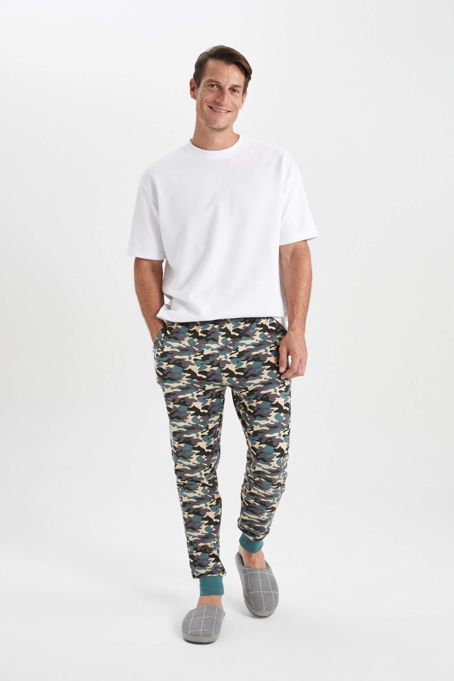 Штани стандартного крою для чоловіків