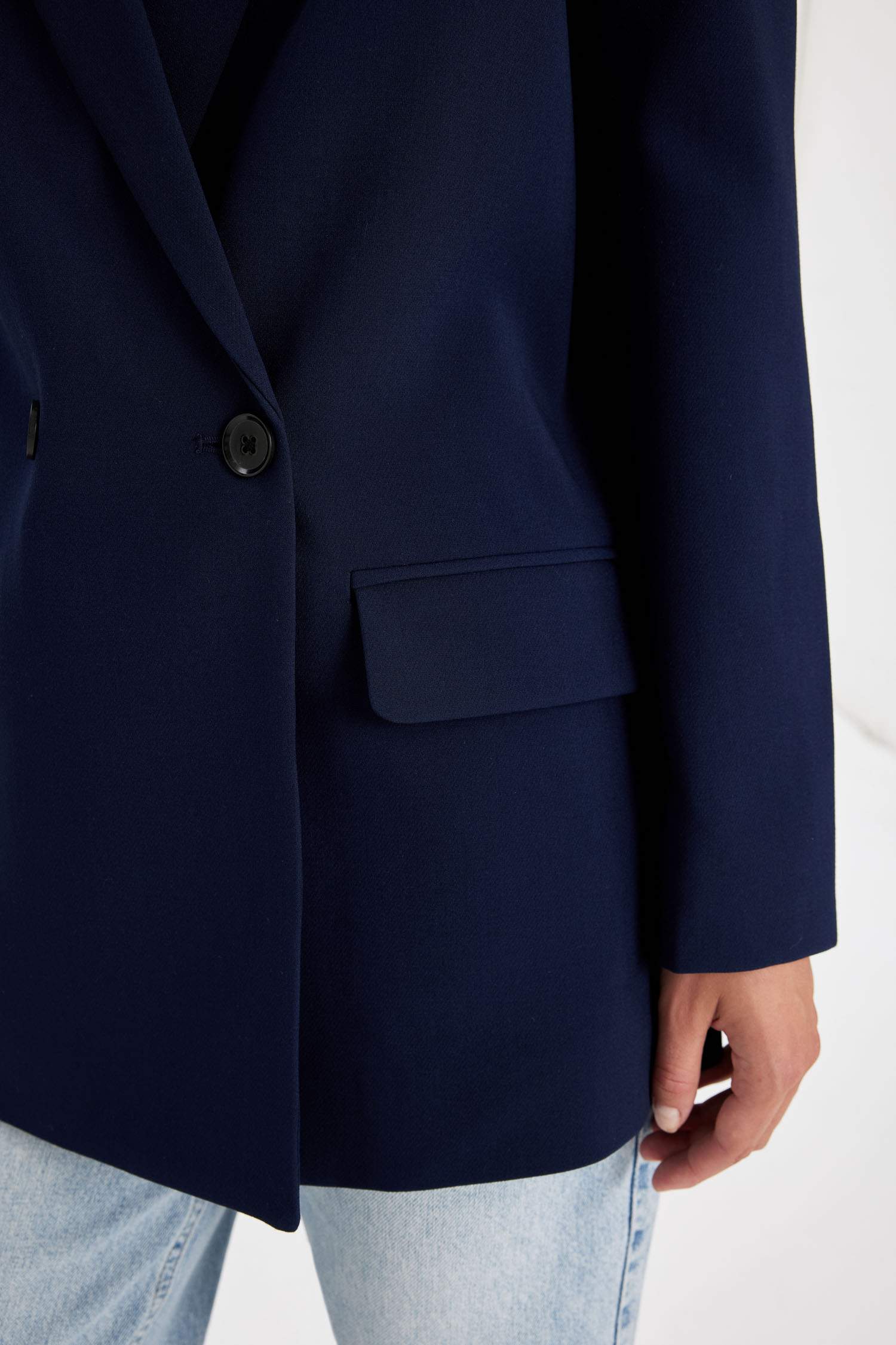 Oversize Geniş Kalıp Kruvaze Yaka Düğmeli Blazer Ceket