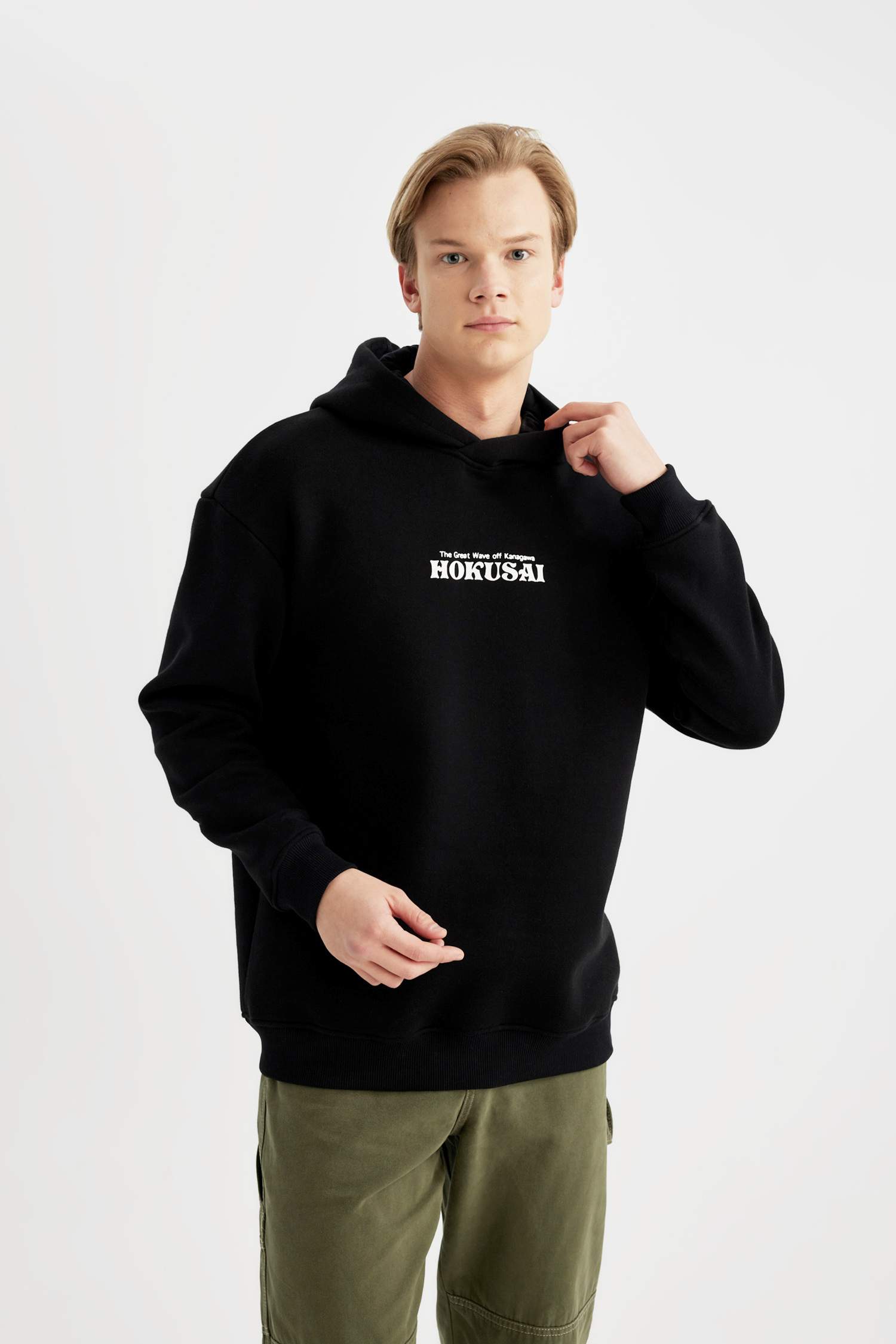 Boxy Fit Art Hokusai Printed Long Sleeve Sweatshirt