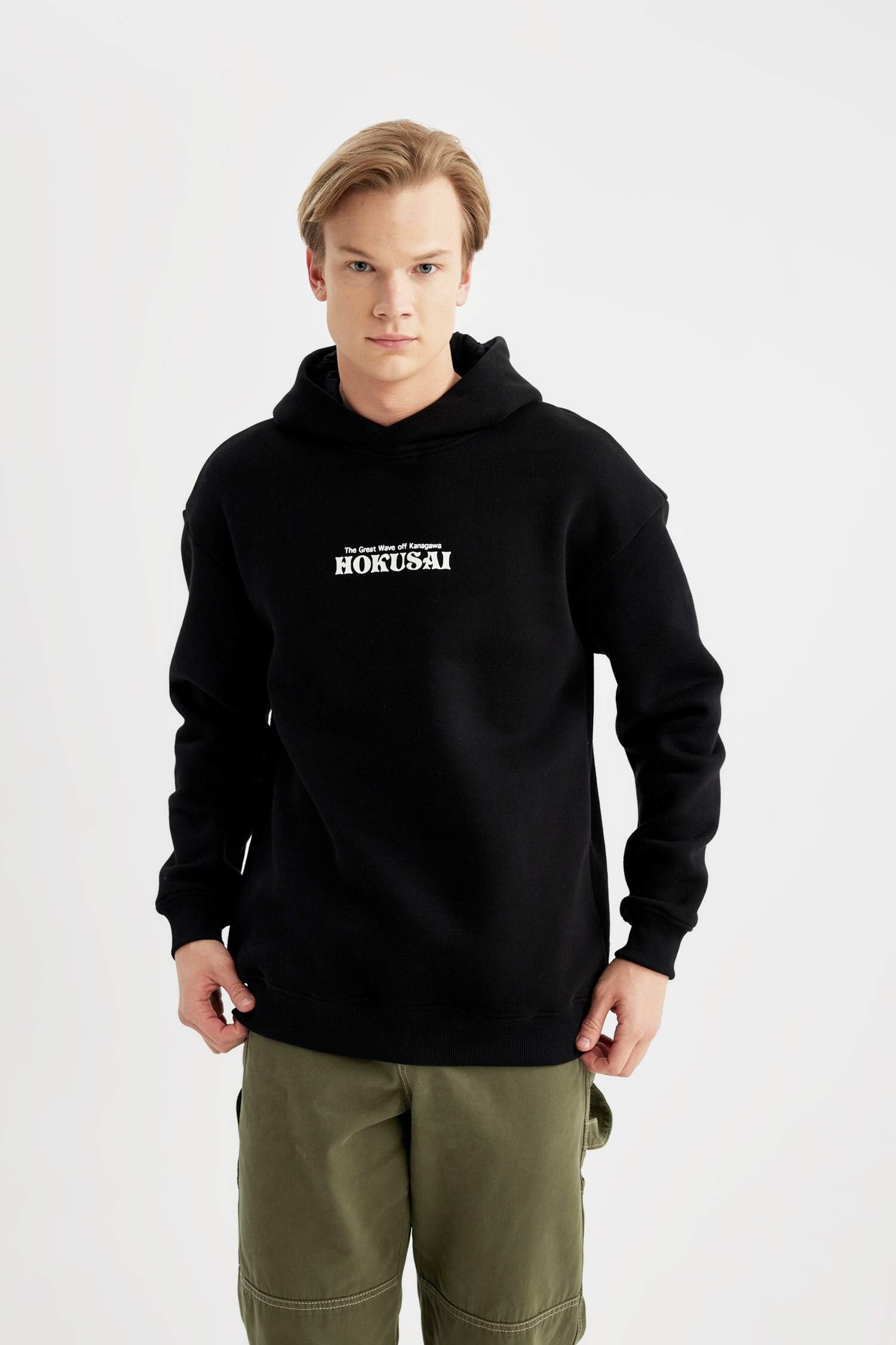 Boxy Fit Art Hokusai Printed Long Sleeve Sweatshirt