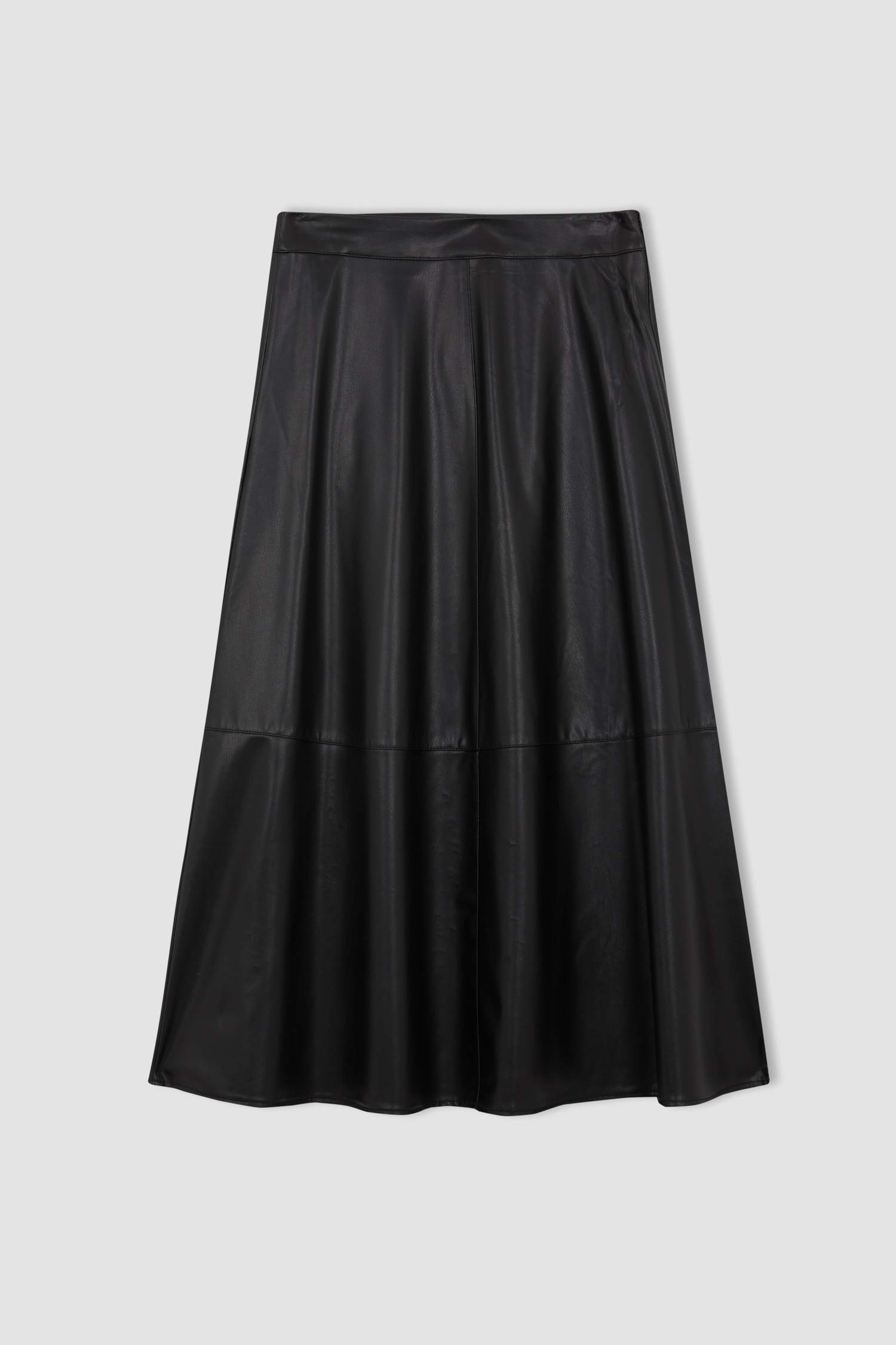 Black Woman A Cut Faux Leather Maxi Skirt 2926818 | DeFacto