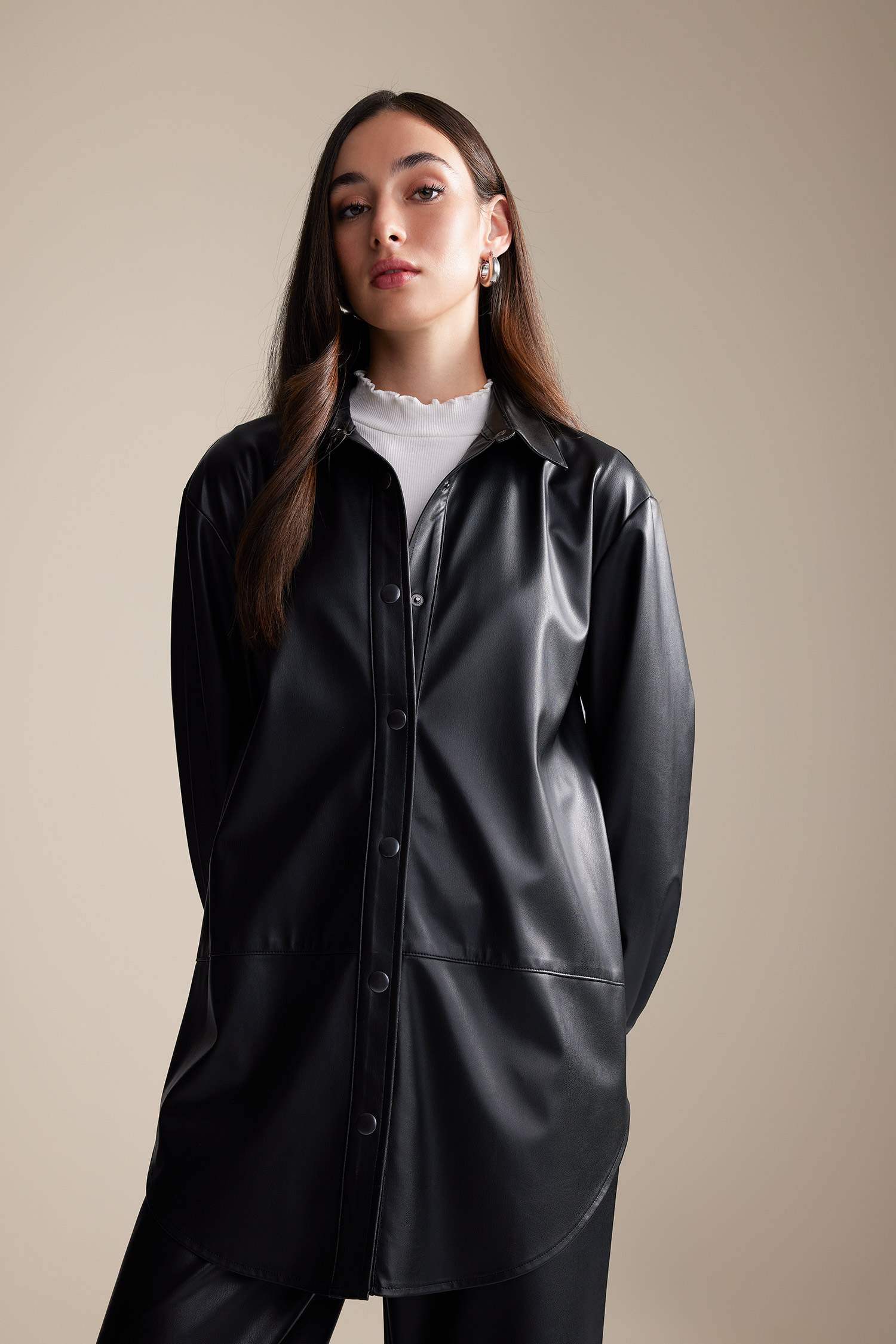 Туника свободного кроя из искусственной кожи