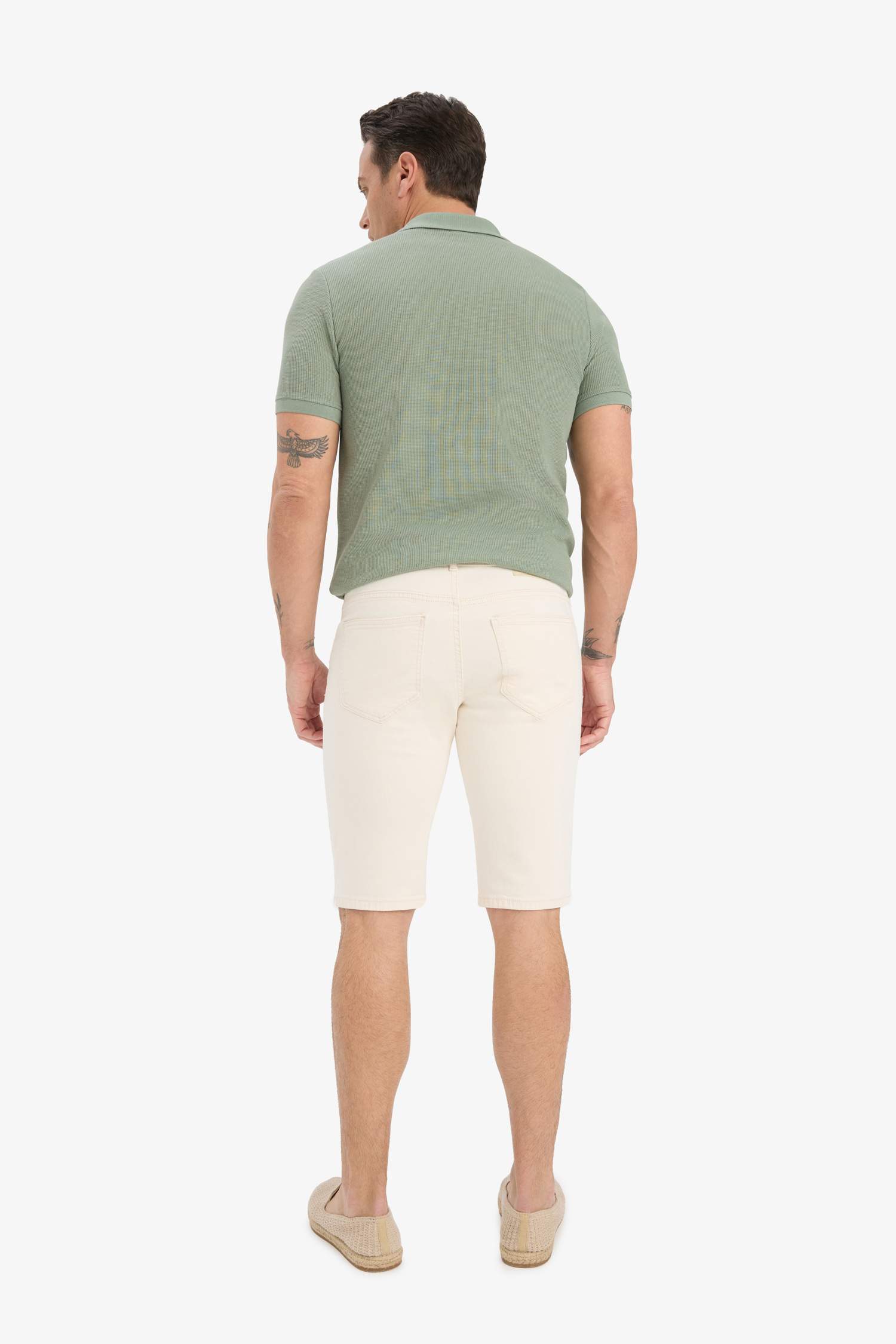 شورت برمودا جينز سليم فيت