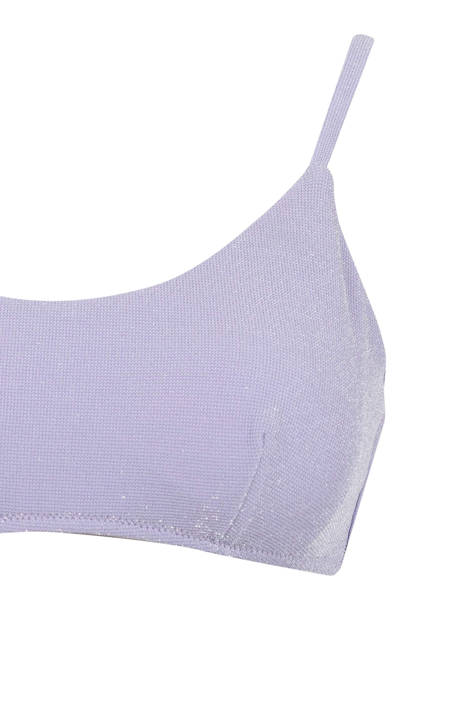 توب بكيني قصة عادية من Fall In Love