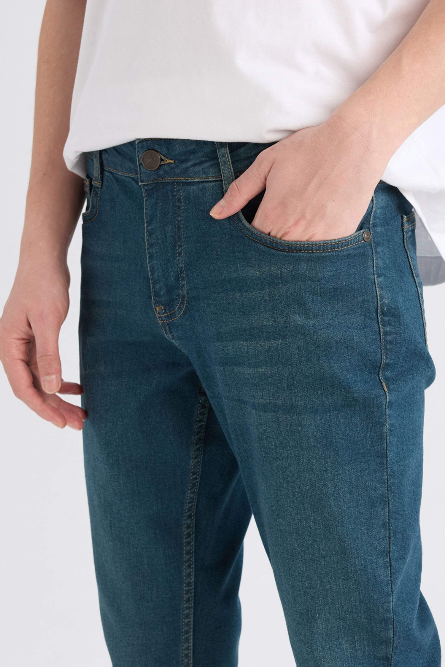 Pedro Slim Fit Dar Kalıp Normal Bel Dar Paça Jean Pantolon