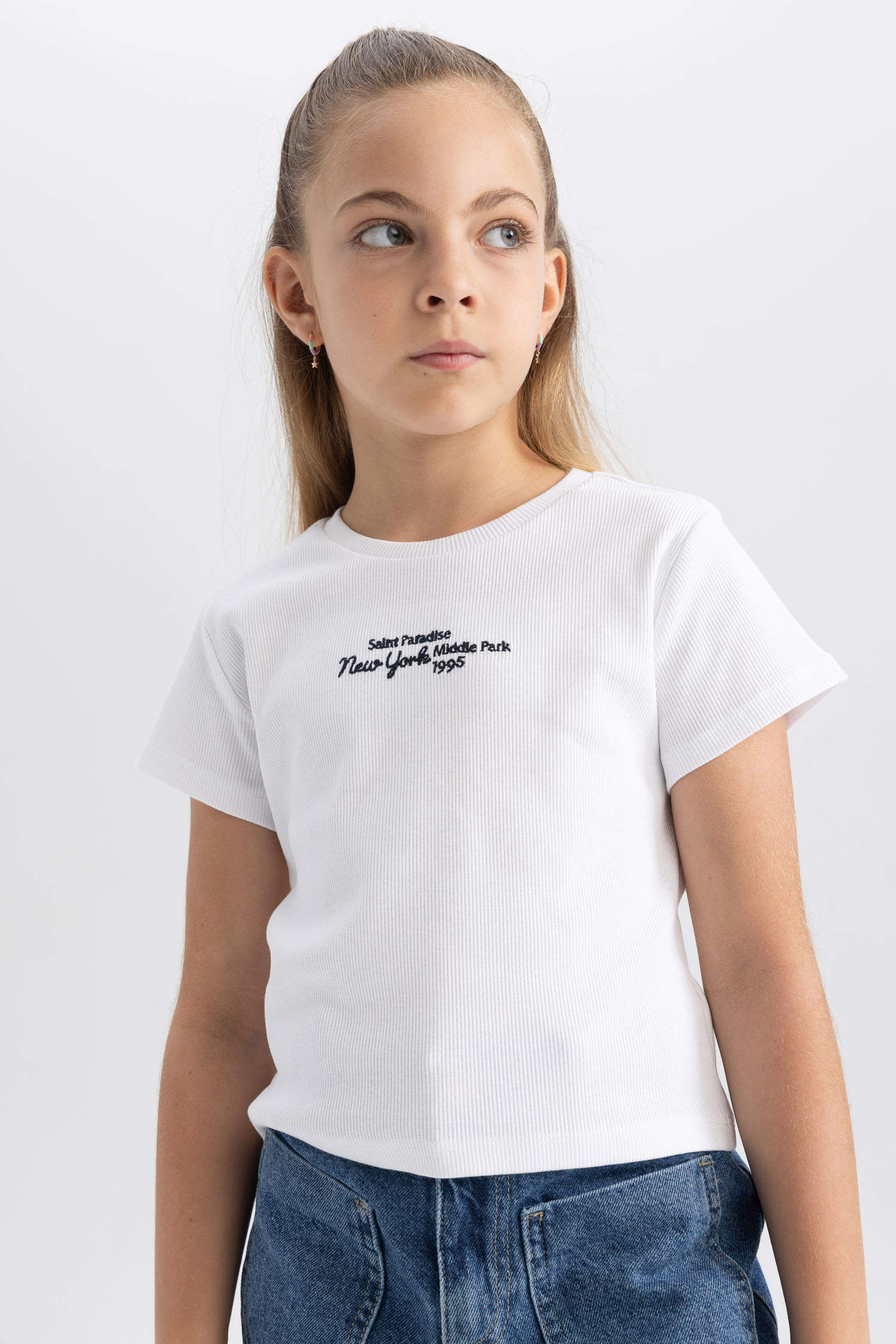 White GIRLS & TEENS Regular Fit Short Sleeve T-shirt 2857396 | DeFacto