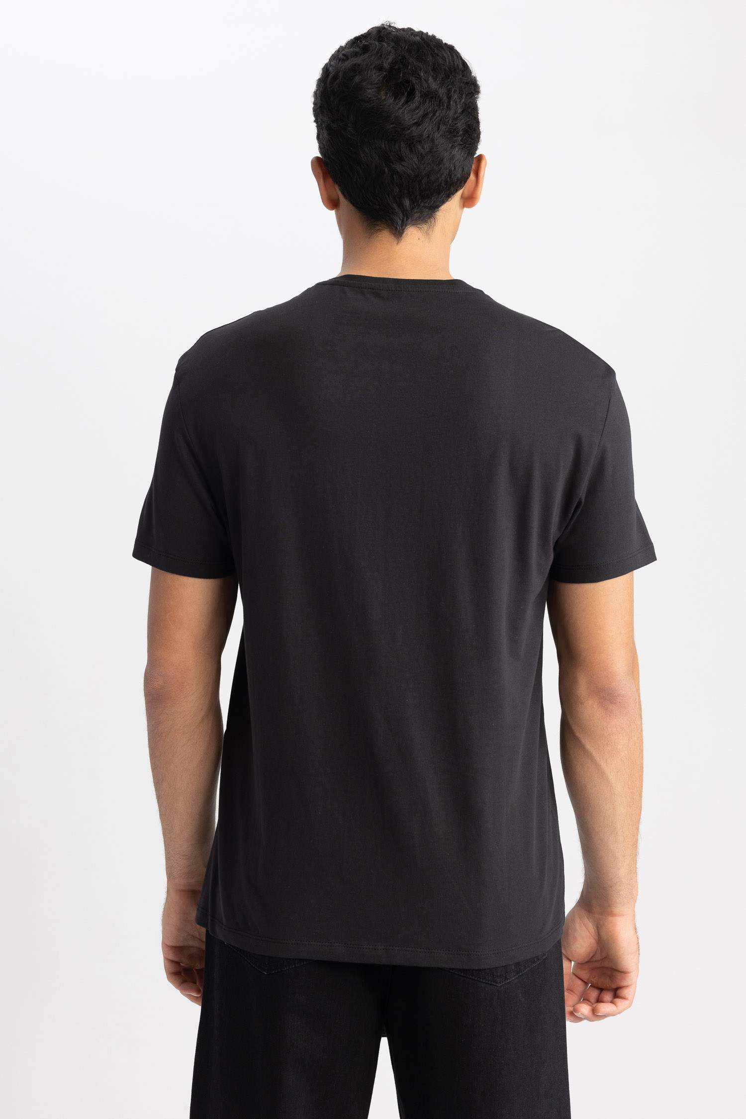 T-Shirt Coupe Régulière à Col rond