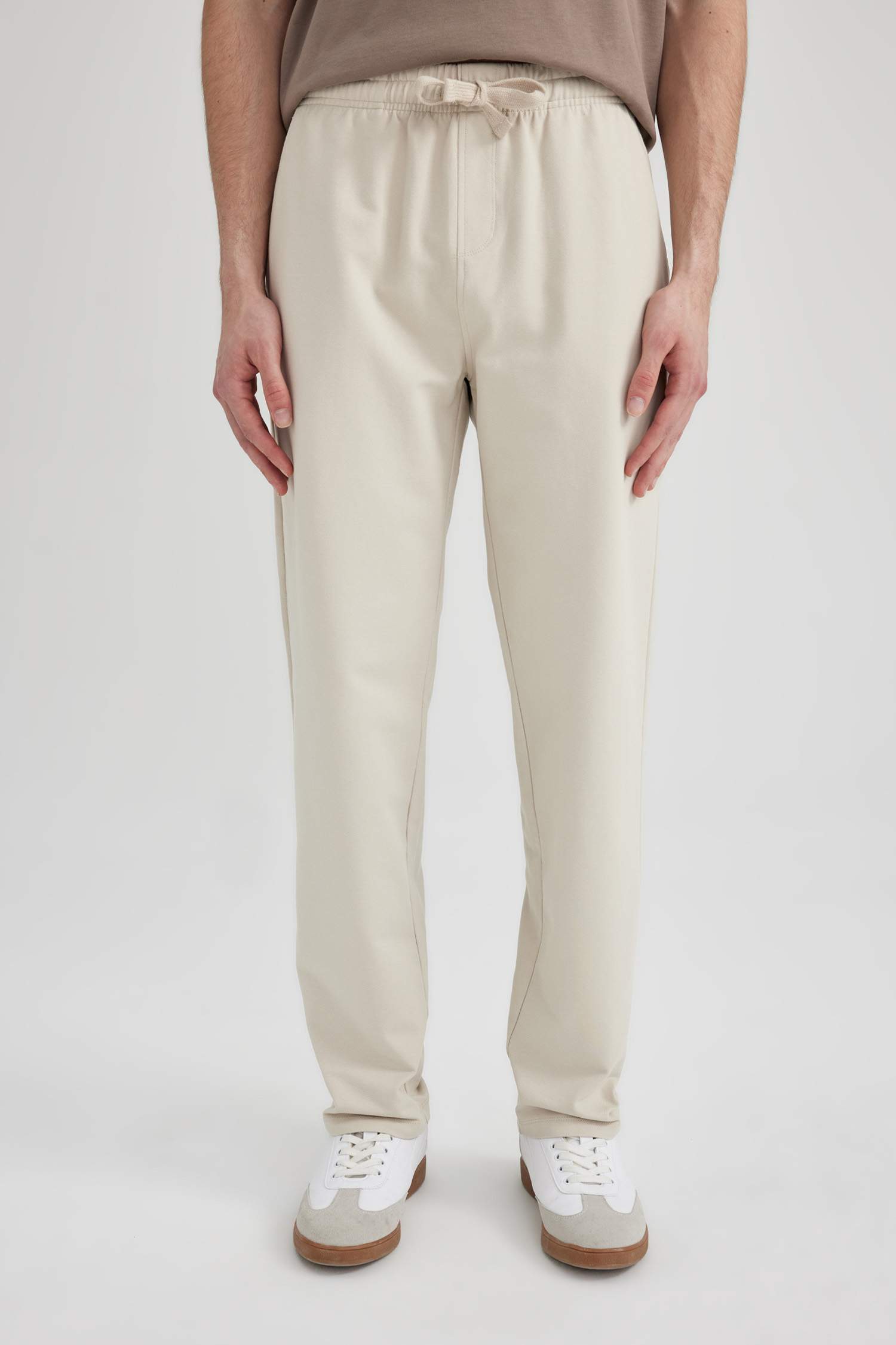 Pantalon de Survêtement Coupe Droite à Poches et Jambes Droites