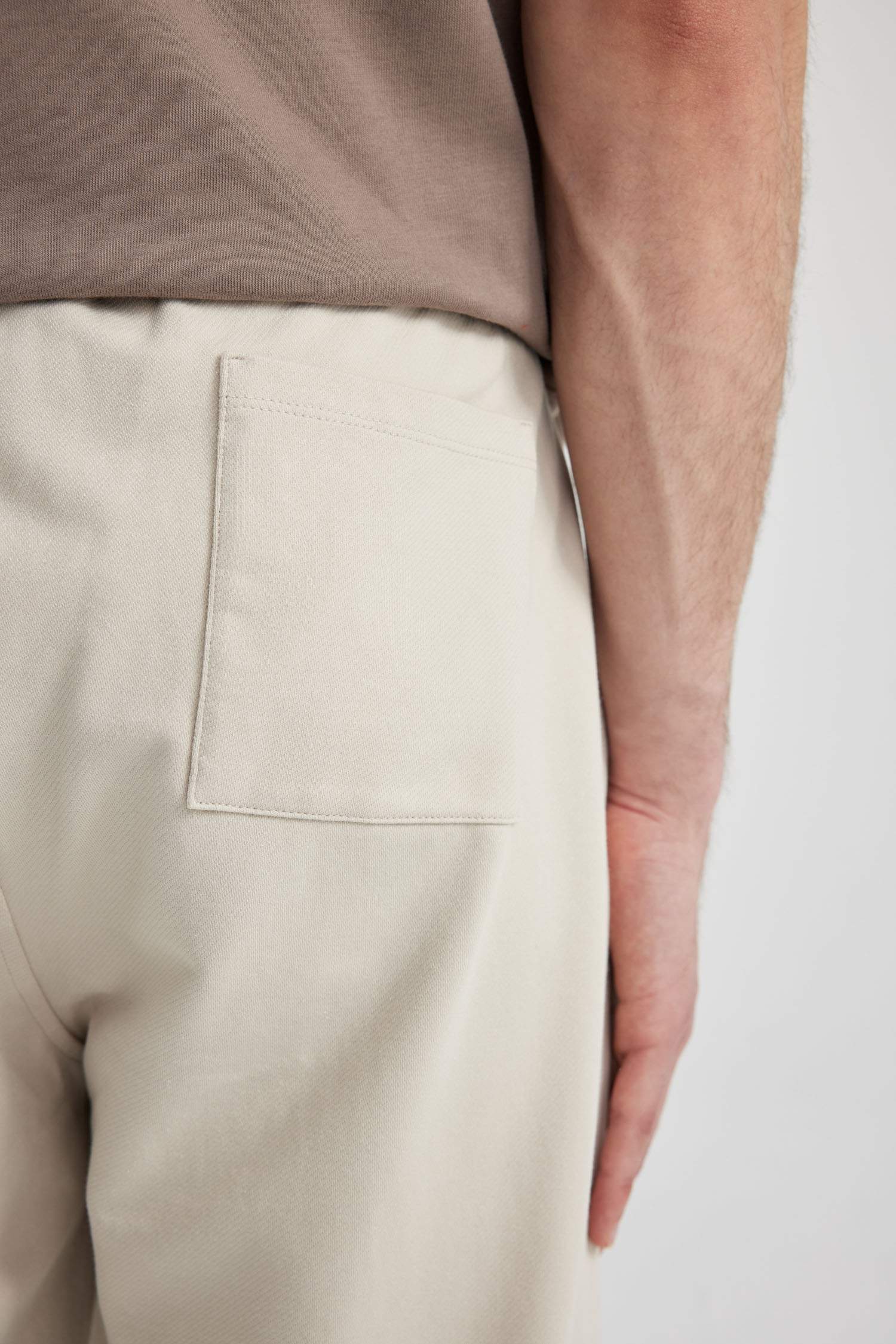 Pantalon de Survêtement Coupe Droite à Poches et Jambes Droites