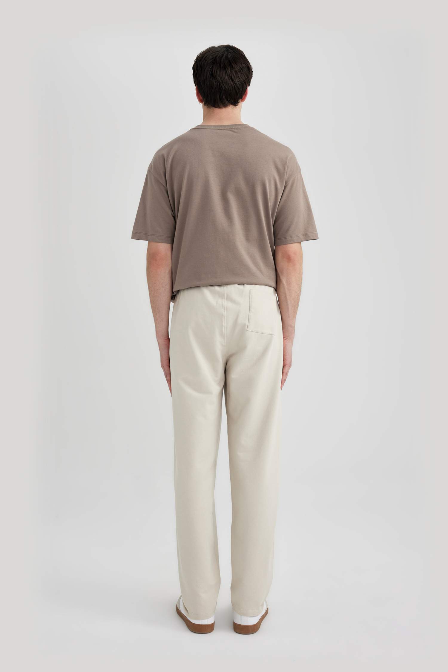 Pantalon de Survêtement Coupe Droite à Poches et Jambes Droites