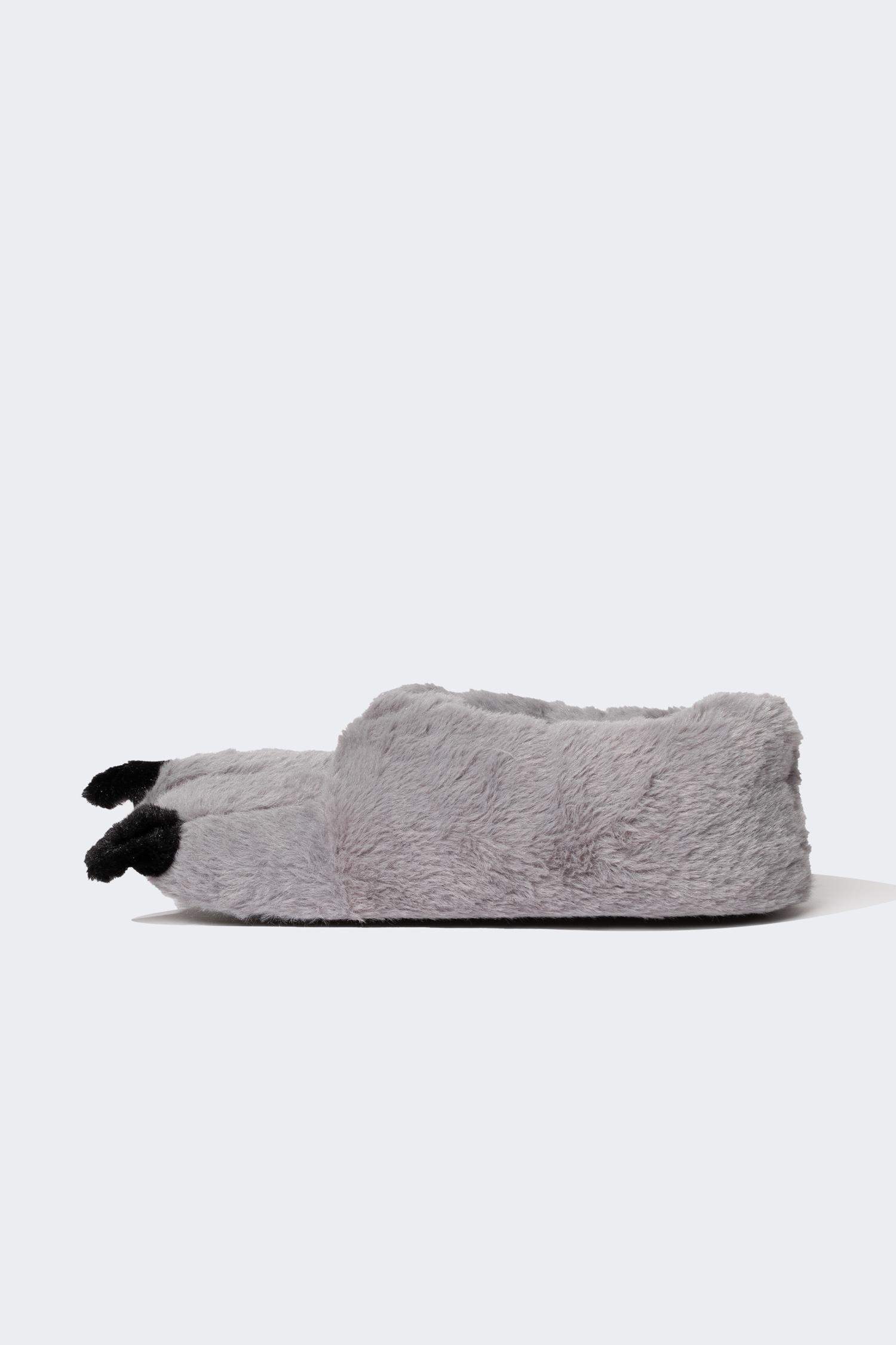 شبشب بيت حريمي بكعب مسطح