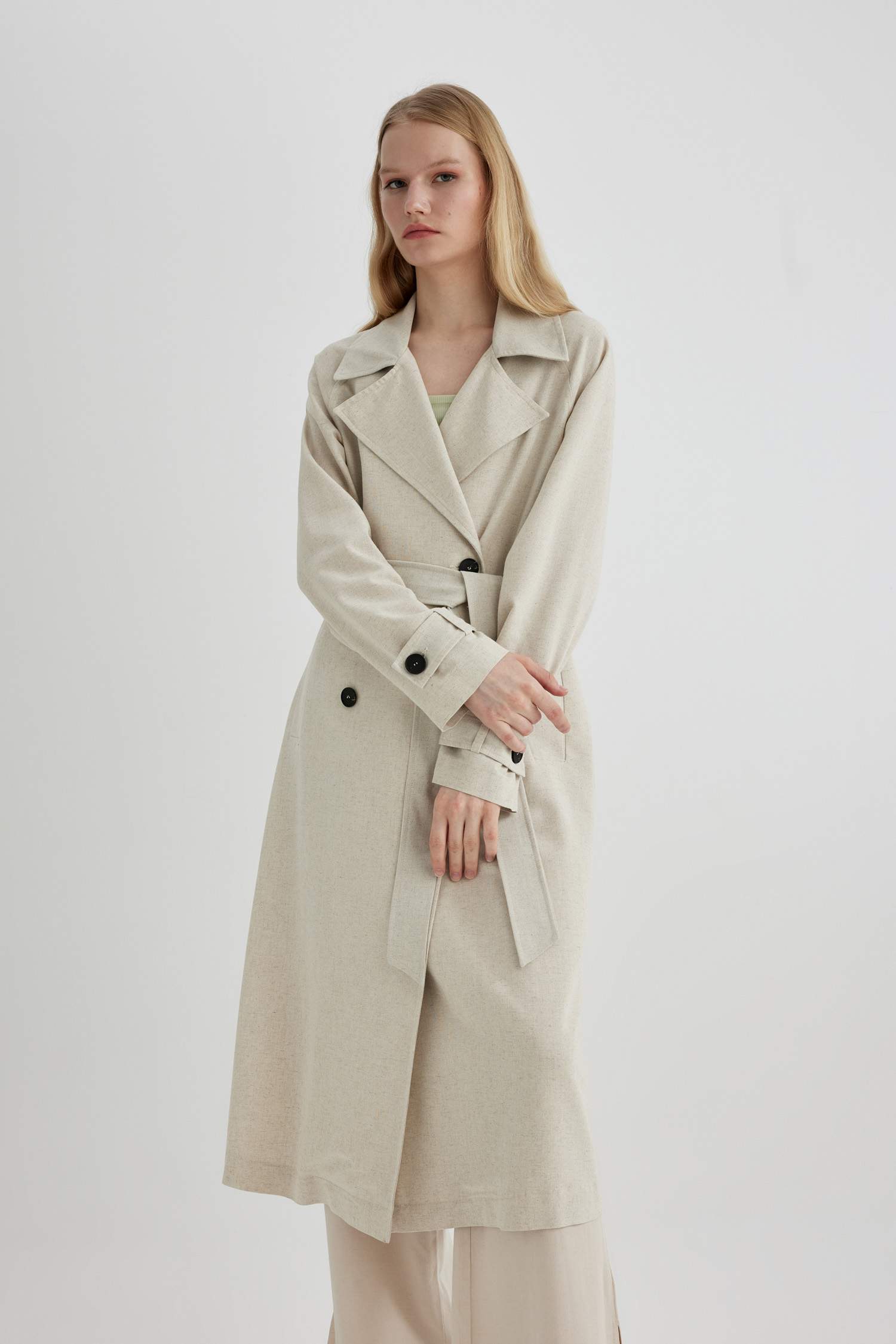 Su İtici Uzun Trençkot Kruvaze Yaka Düğmeli Cepli Kemerli Apoletli Mevsimlik