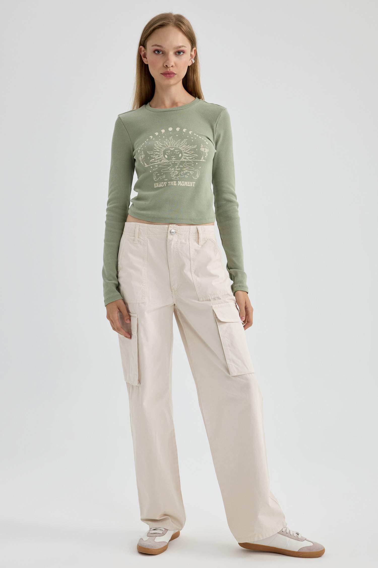 Straight Fit Standard Gabardine Cargo Trousers