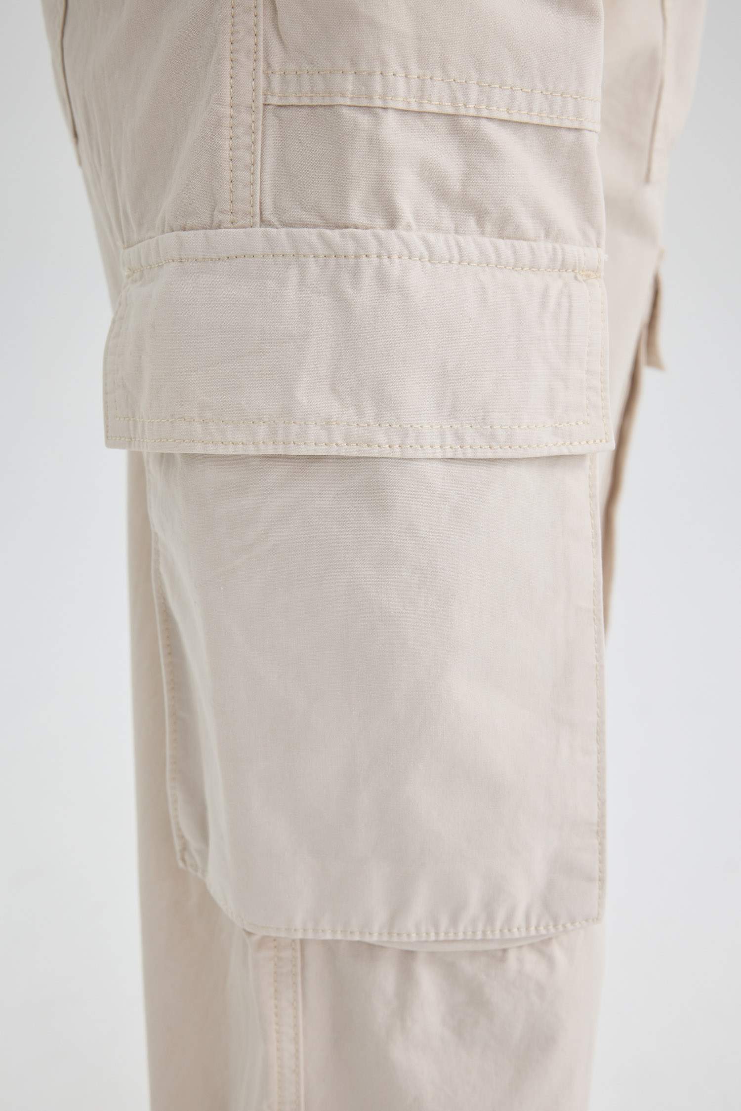Straight Fit Standard Gabardine Cargo Trousers