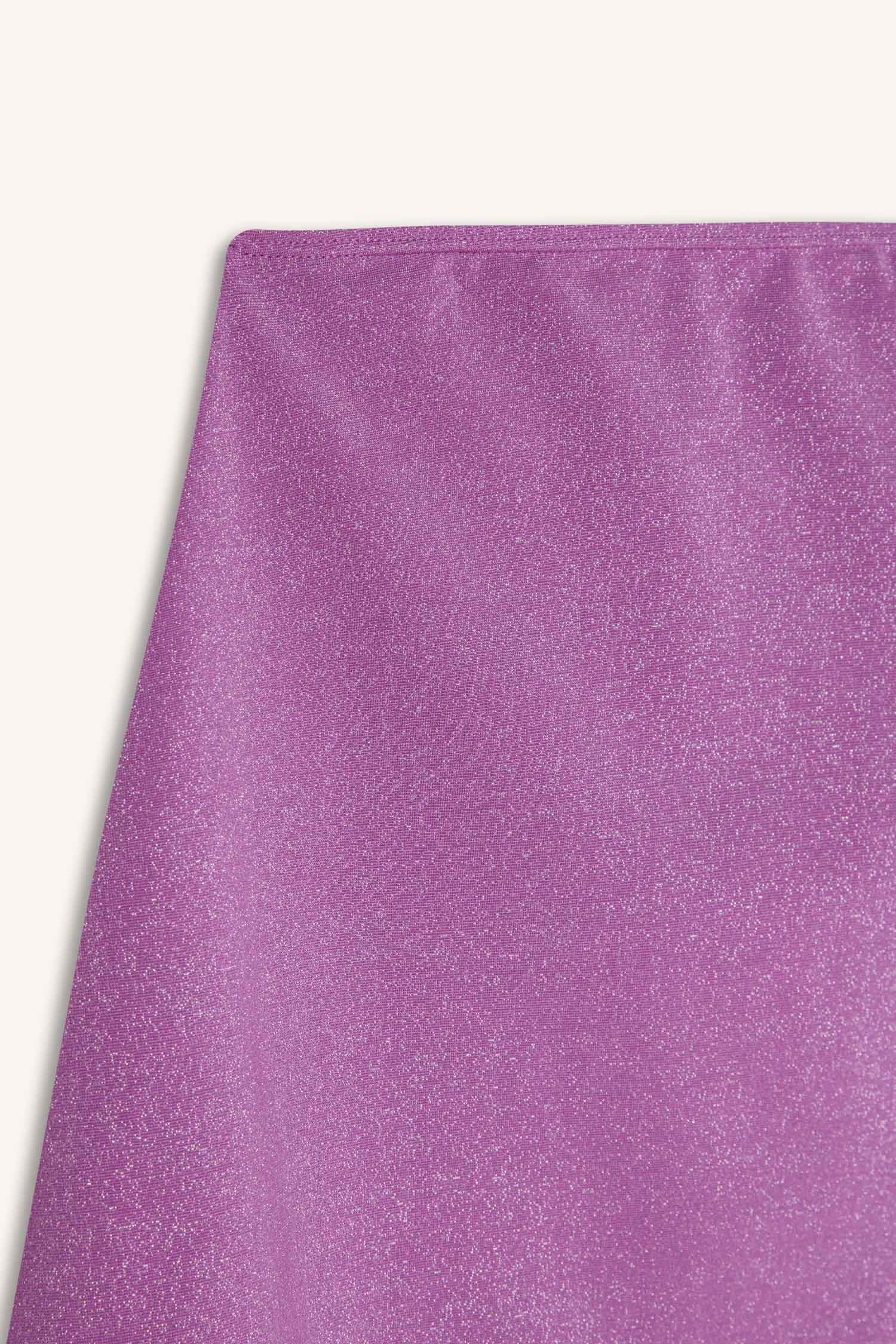 تنورة بحر قصير قماش لامع قصة عادية من Fall In Love