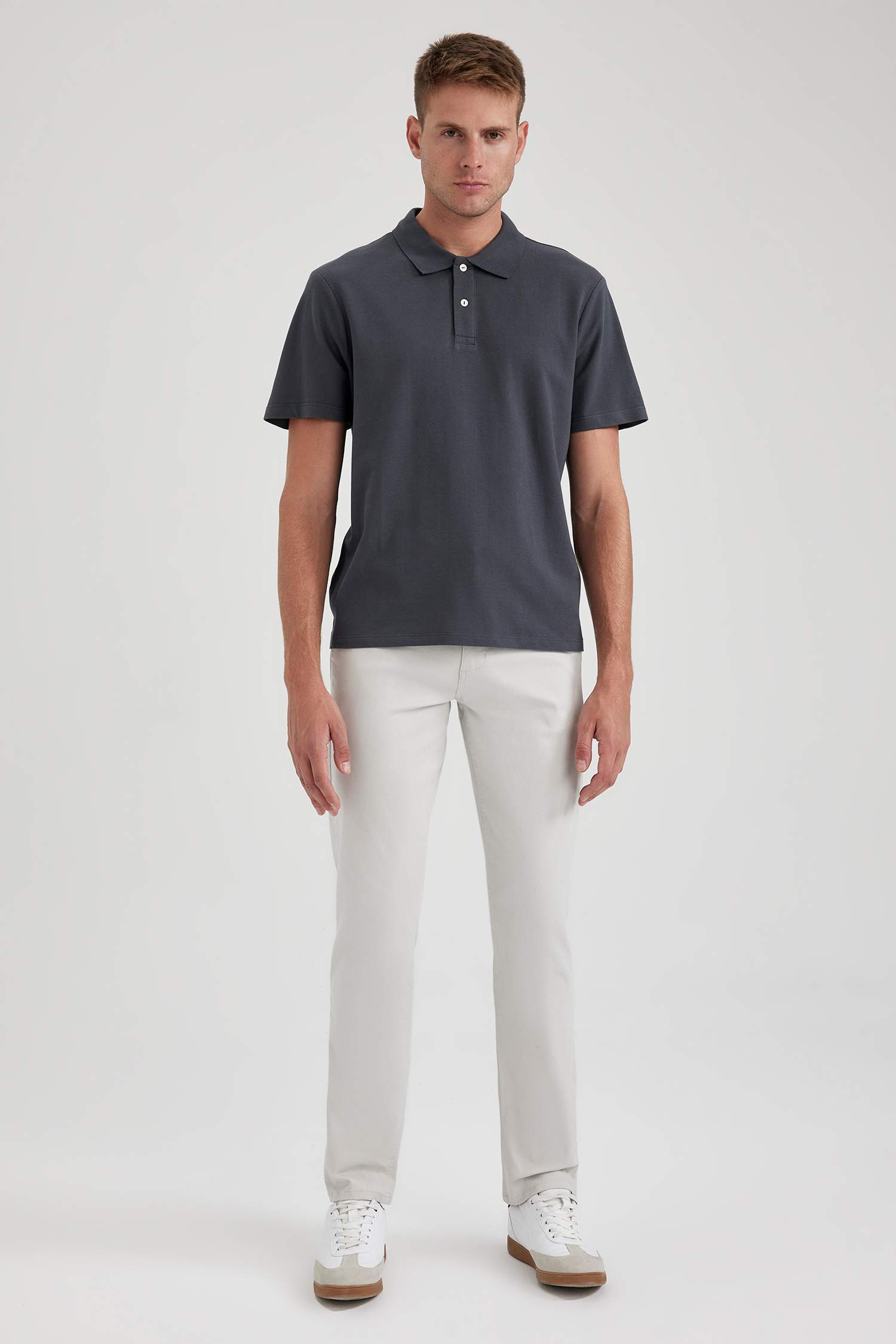 تيشيرت بولو قطن قصة عادية