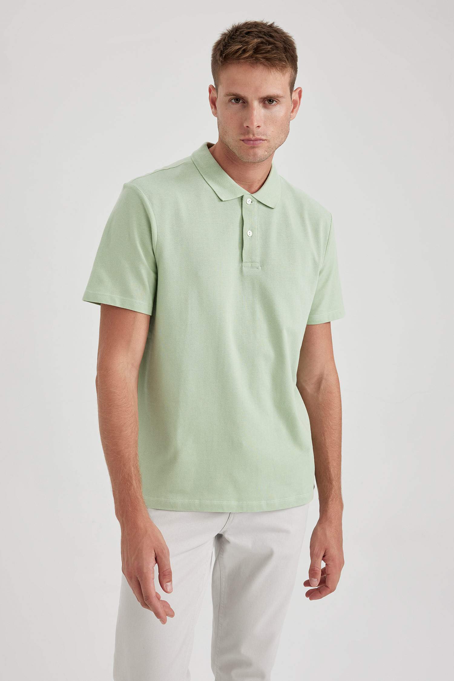 تيشيرت بولو قطن قصة عادية