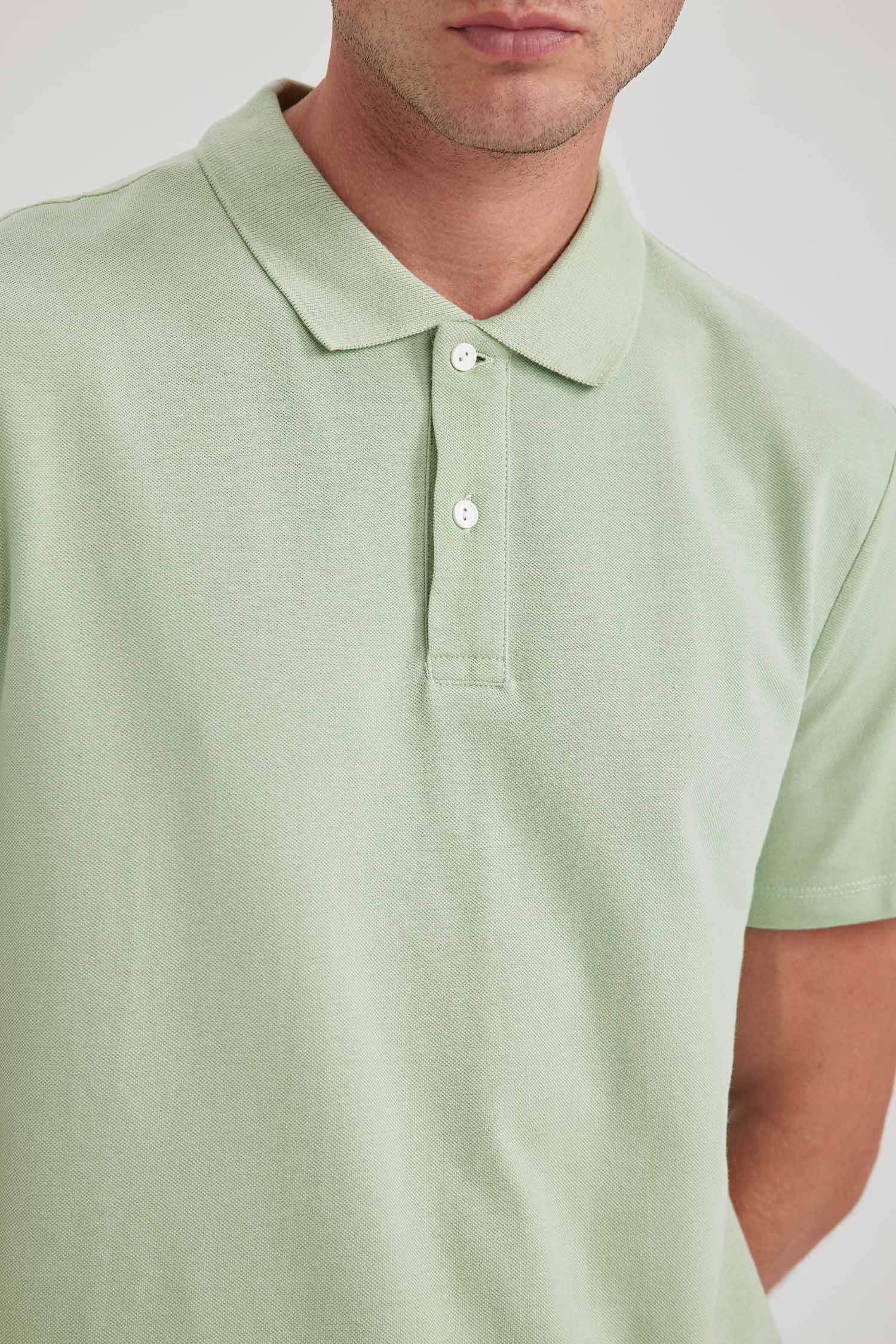 تيشيرت بولو قطن قصة عادية