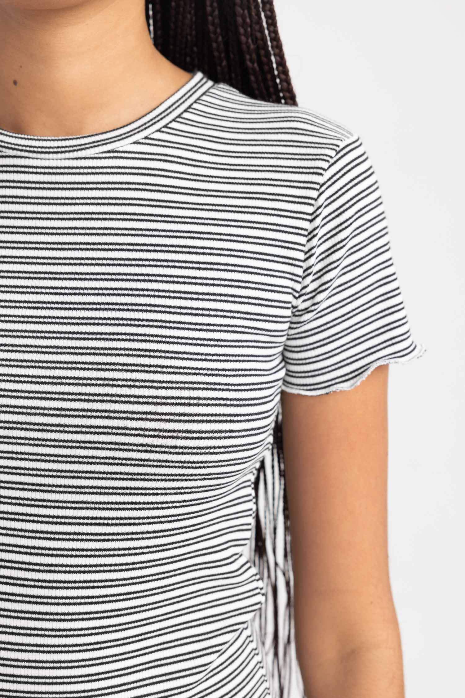 تي شيرت نص ردن سليم فيت بياخة مستديرة