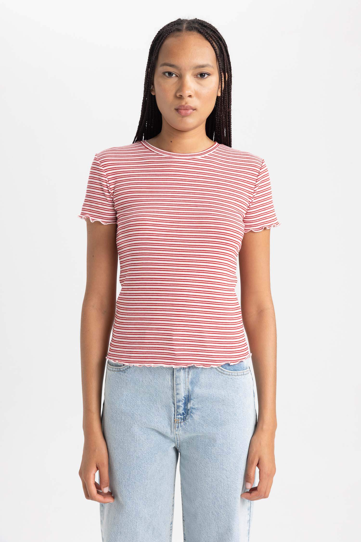 تي شيرت نص ردن سليم فيت بياخة مستديرة