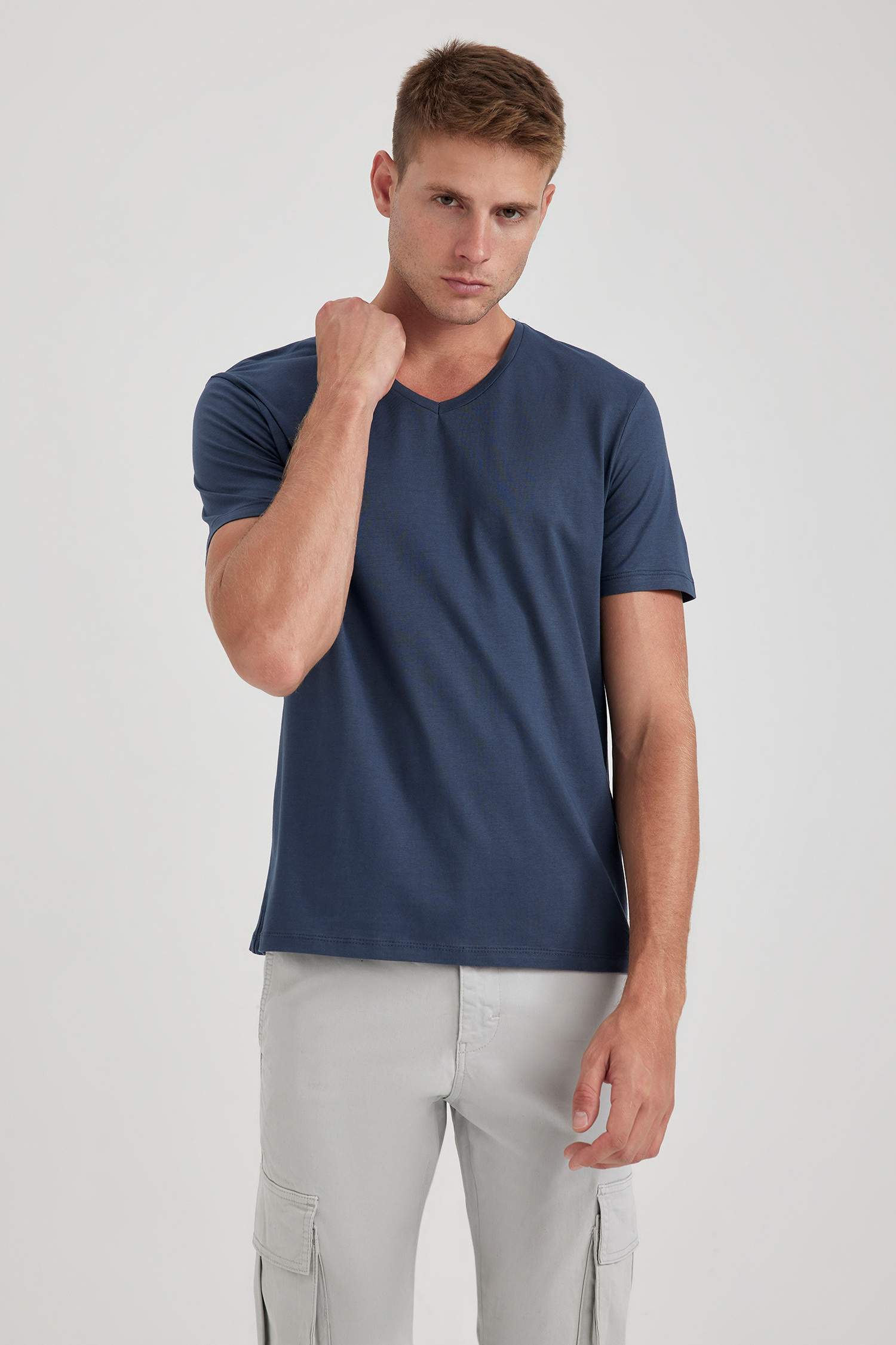 تي شيرت قطن سليم فيت بياخة V