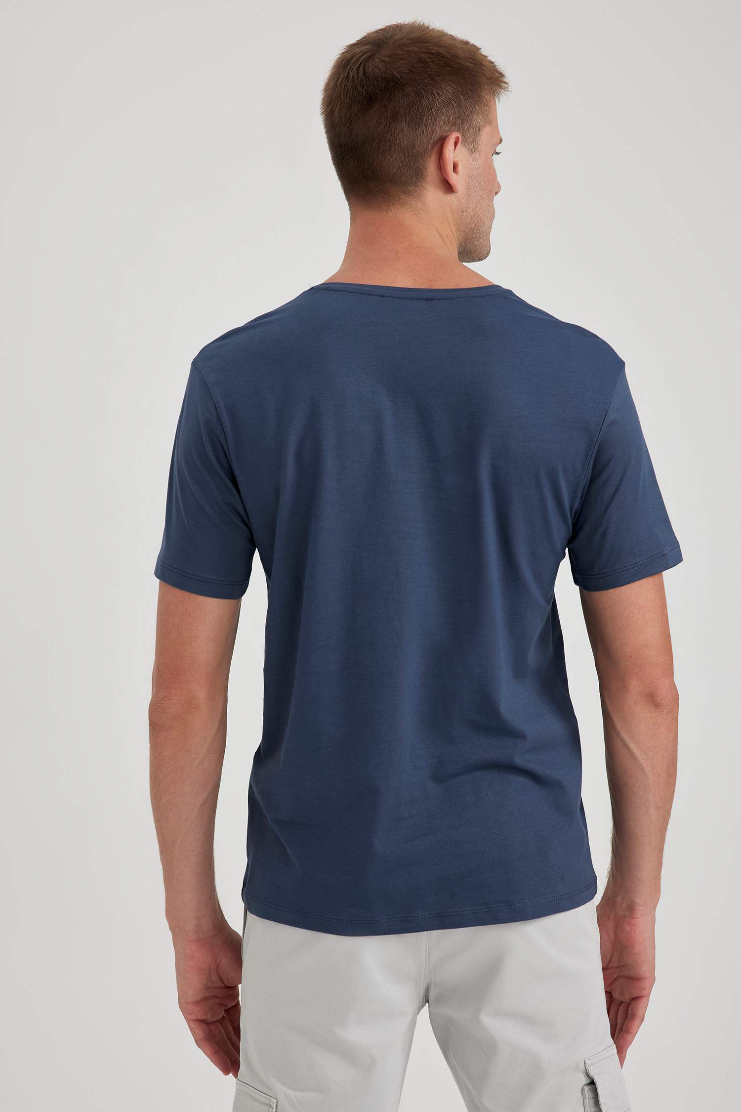 تي شيرت قطن سليم فيت بياخة V