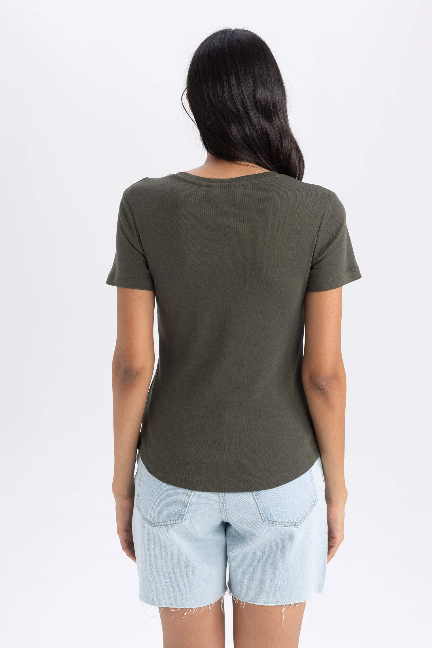 تي شيرت نص ردن سليم فيت