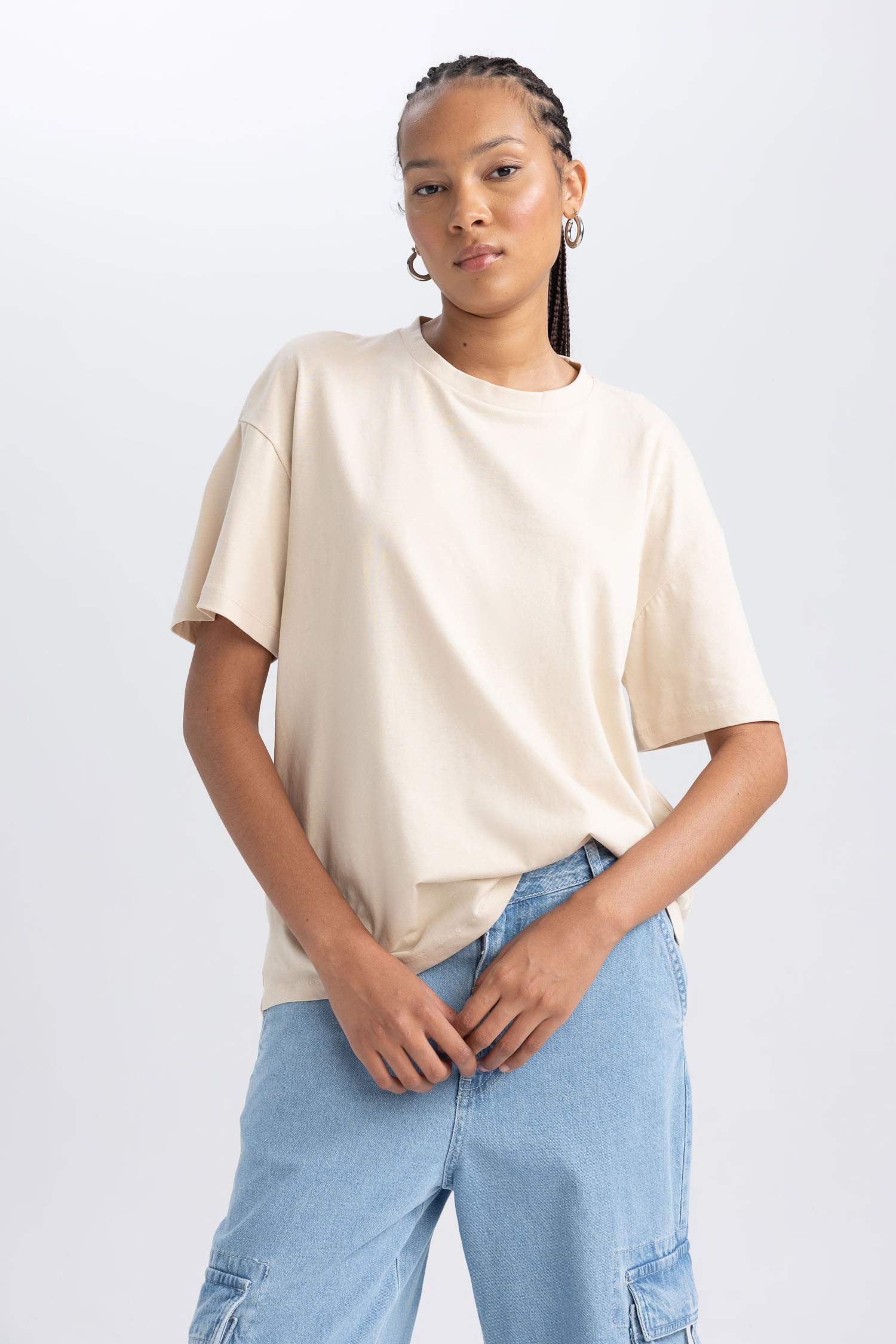 تي شيرت اوفر سايز نص ردن ياخة مستديرة