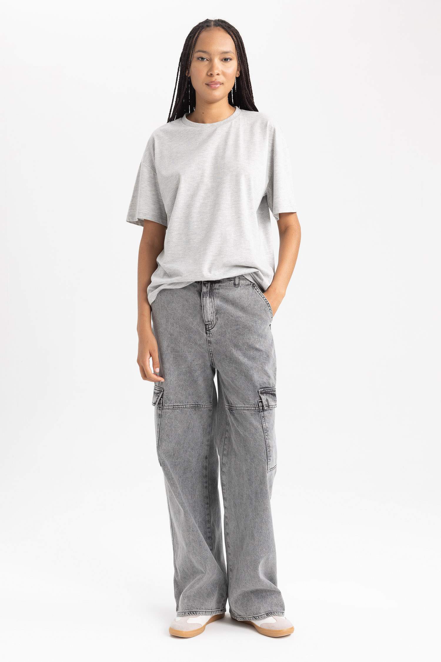 تي شيرت اوفر سايز نص ردن ياخة مستديرة