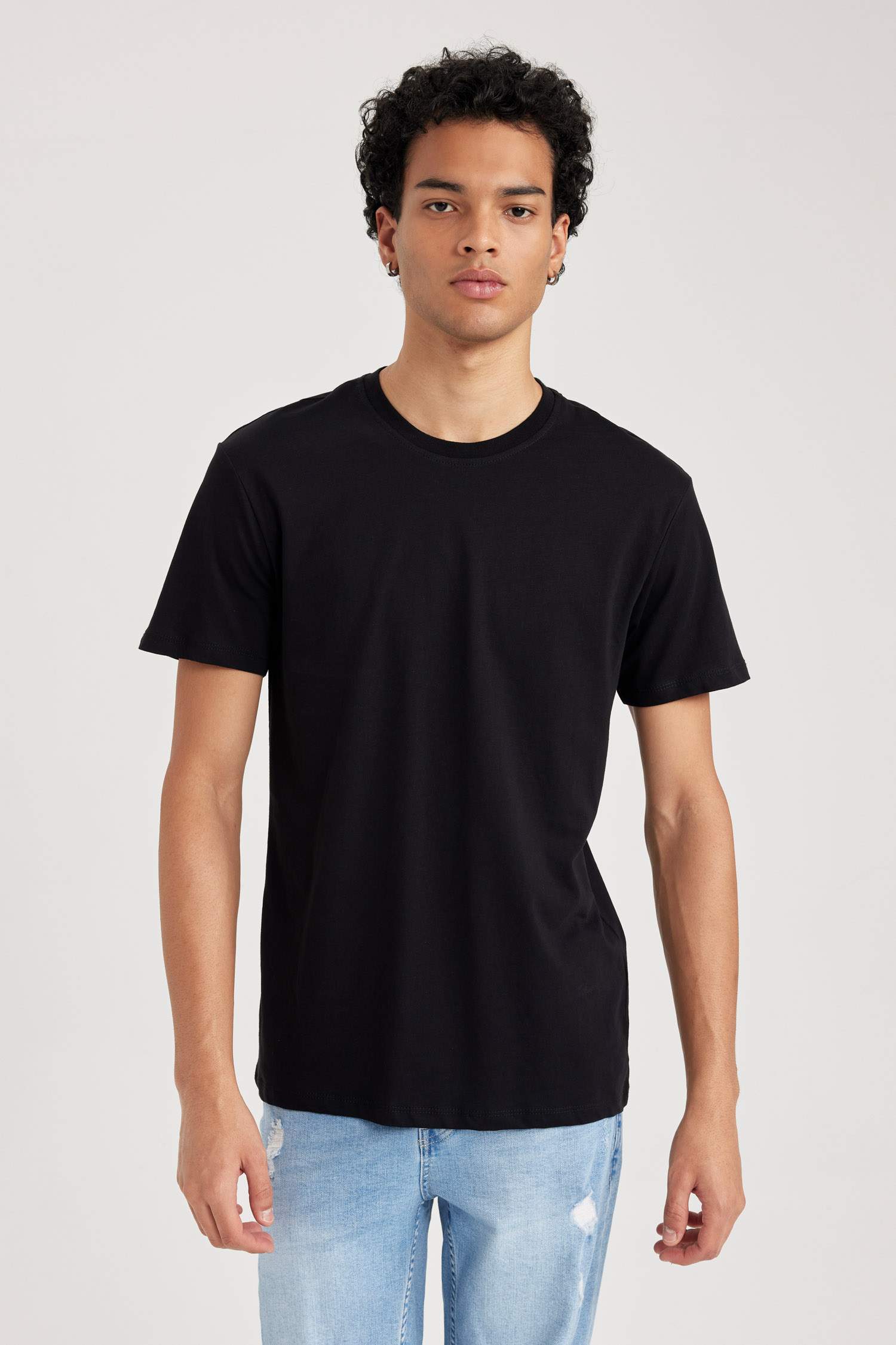 تي شيرت قطن سادة بيزك سليم فيت بياخة مستديرة