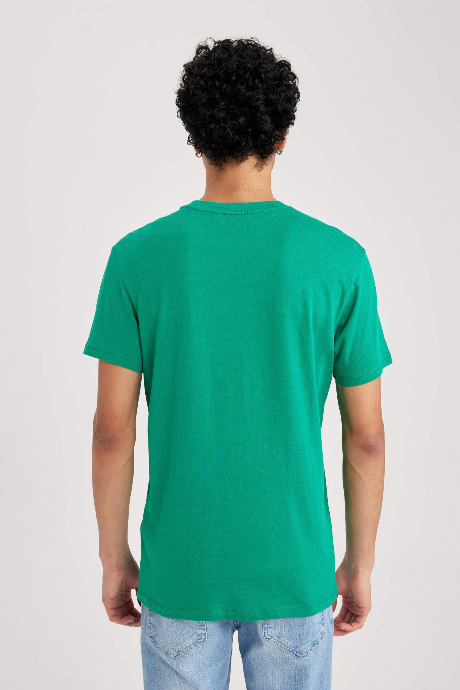 Green Man Slim Fit Crew Neck Basic Cotton T-Shirt 2848920 | DeFacto