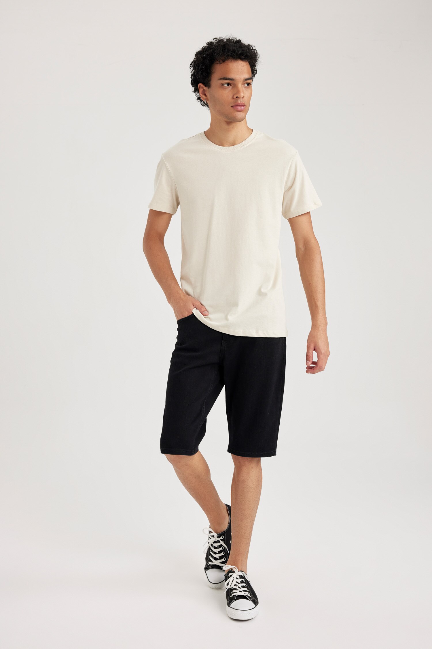DeFacto %100 Pamuk Slim Fit Basic Tişört görsel 2